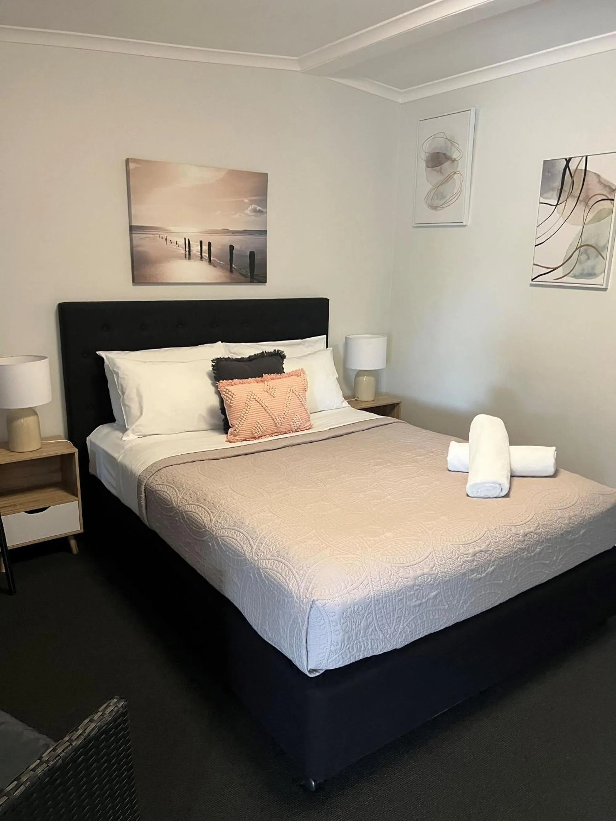 Bed in Jackie Howe Motel