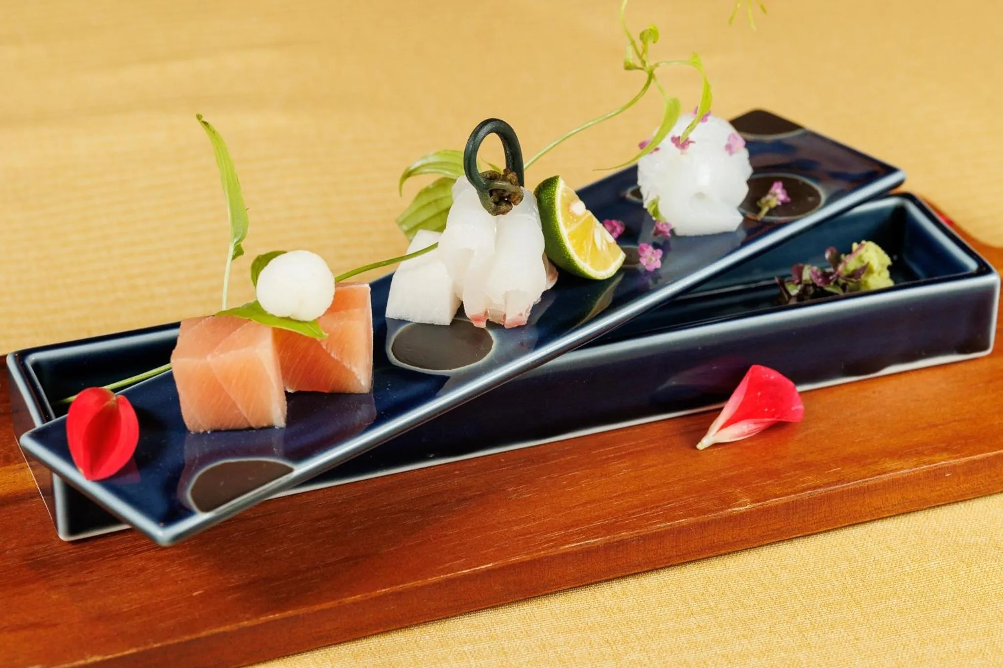 Restaurant/places to eat in Sun Members Hirugano