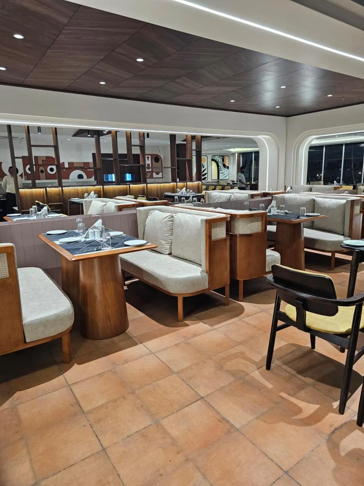 Restaurant/places to eat in Hotel Sonar Bangla Kolaghat