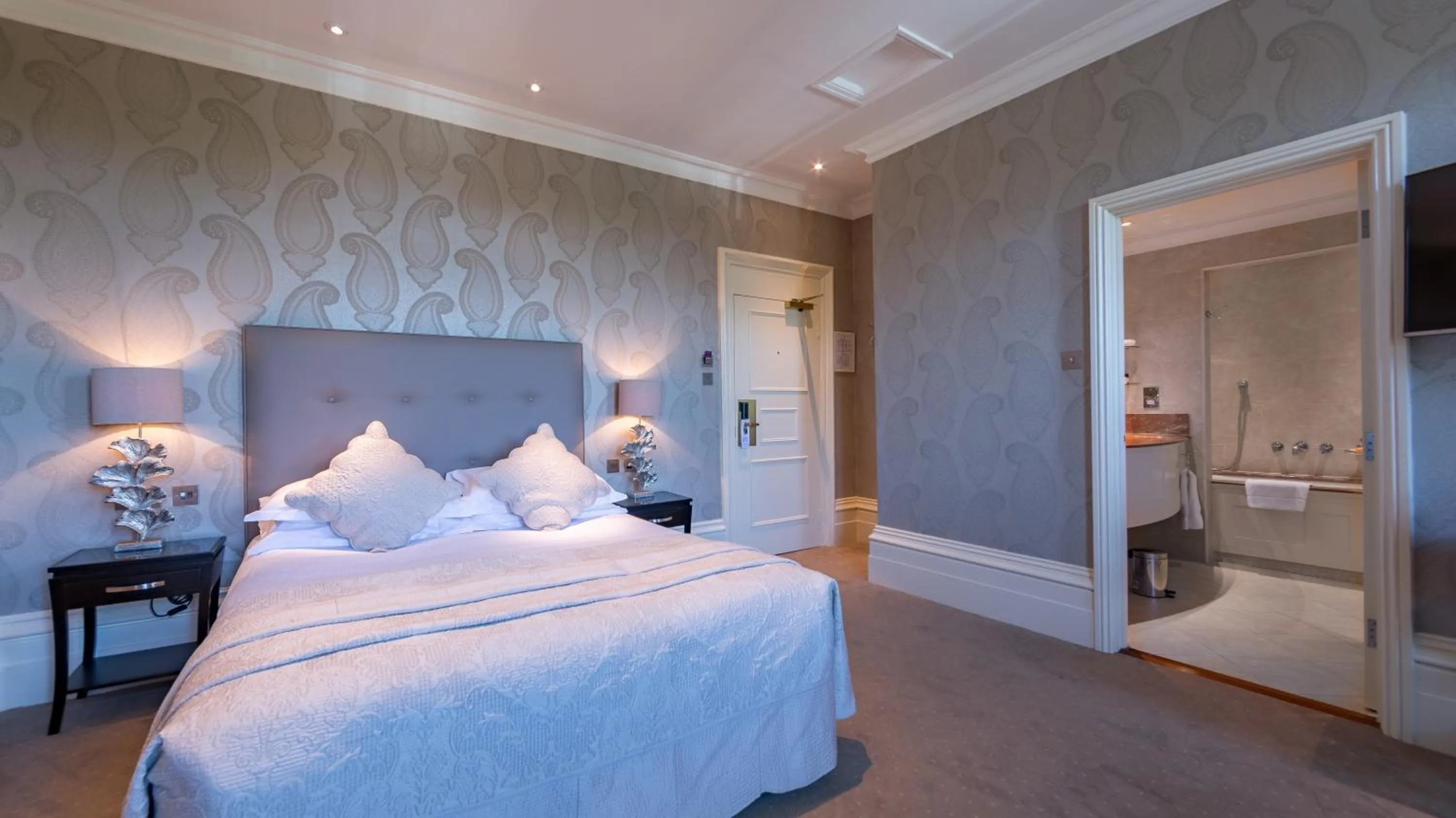 Bed in The Petersham