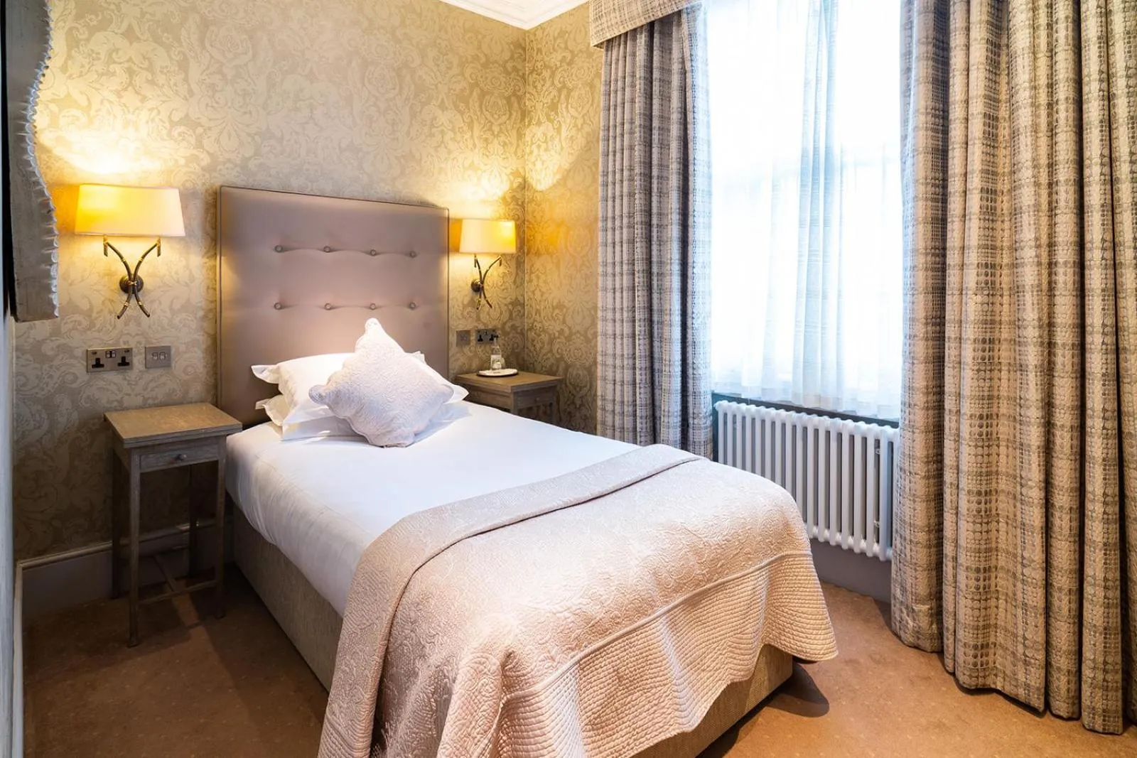 Bed in The Petersham