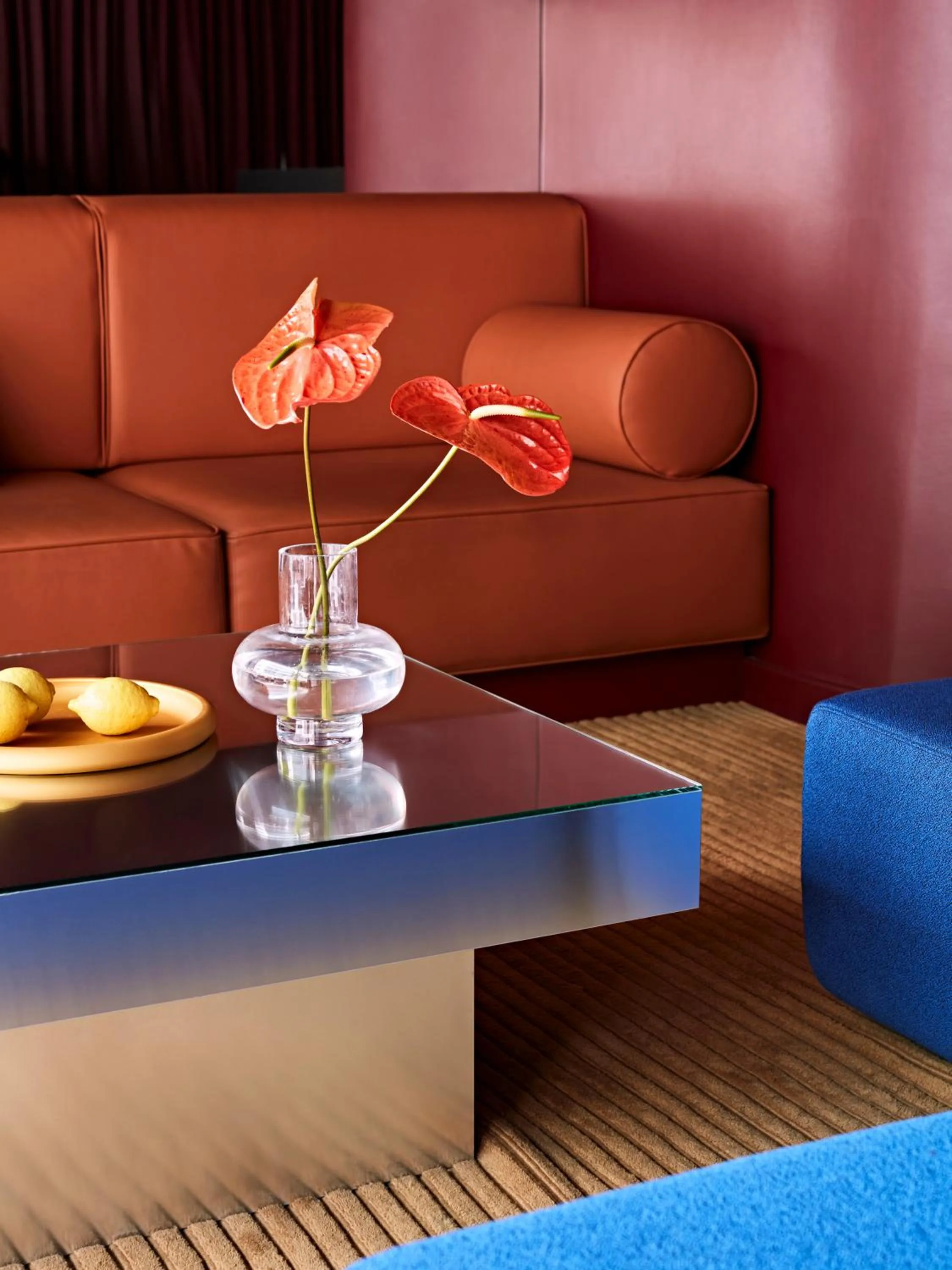 Lobby or reception in Numa Paris Champs-Élysées