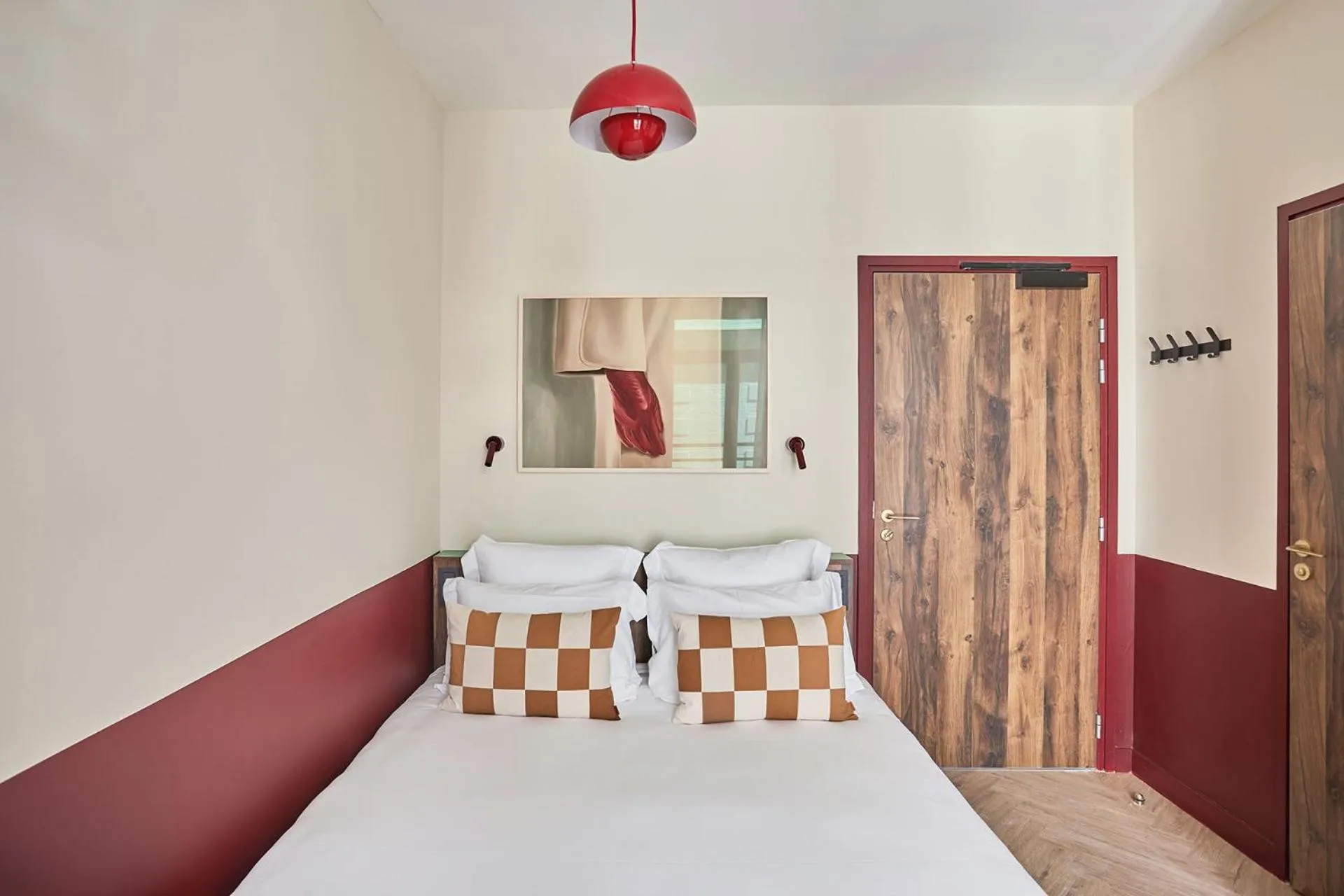 Bed in Numa Paris Champs-Élysées