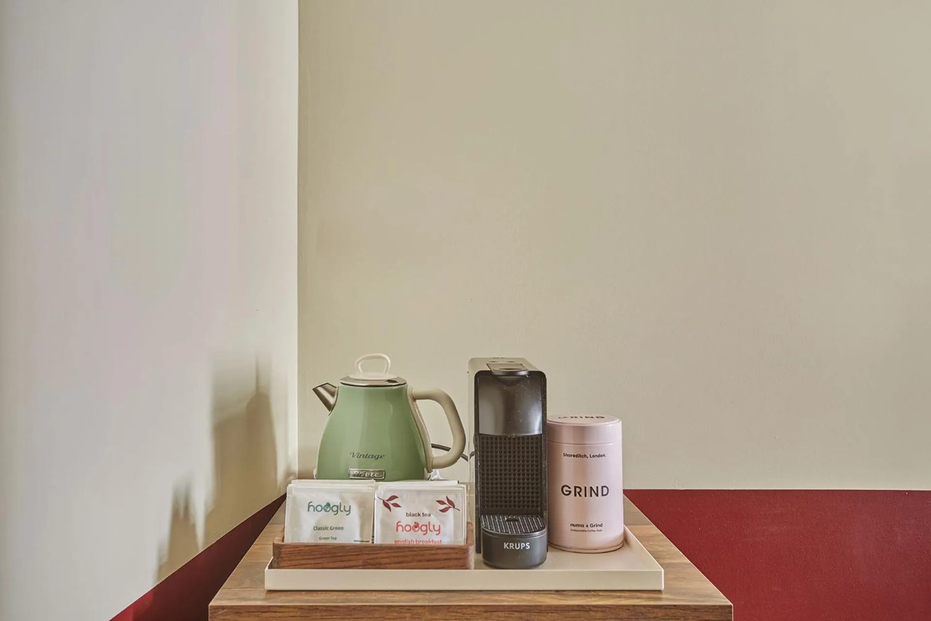 Coffee/tea facilities in Numa Paris Champs-Élysées