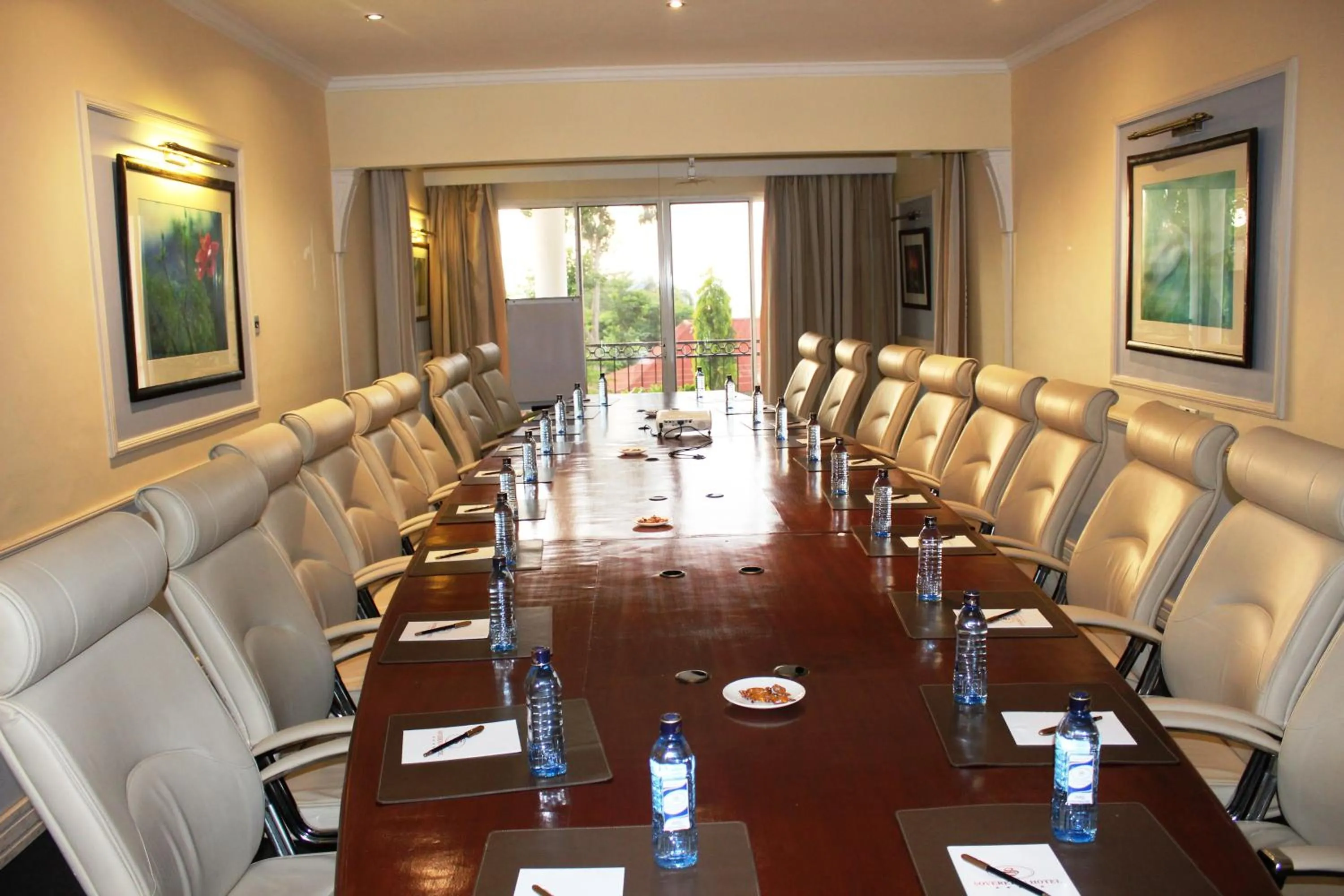 Business facilities in Sovereign Hotel