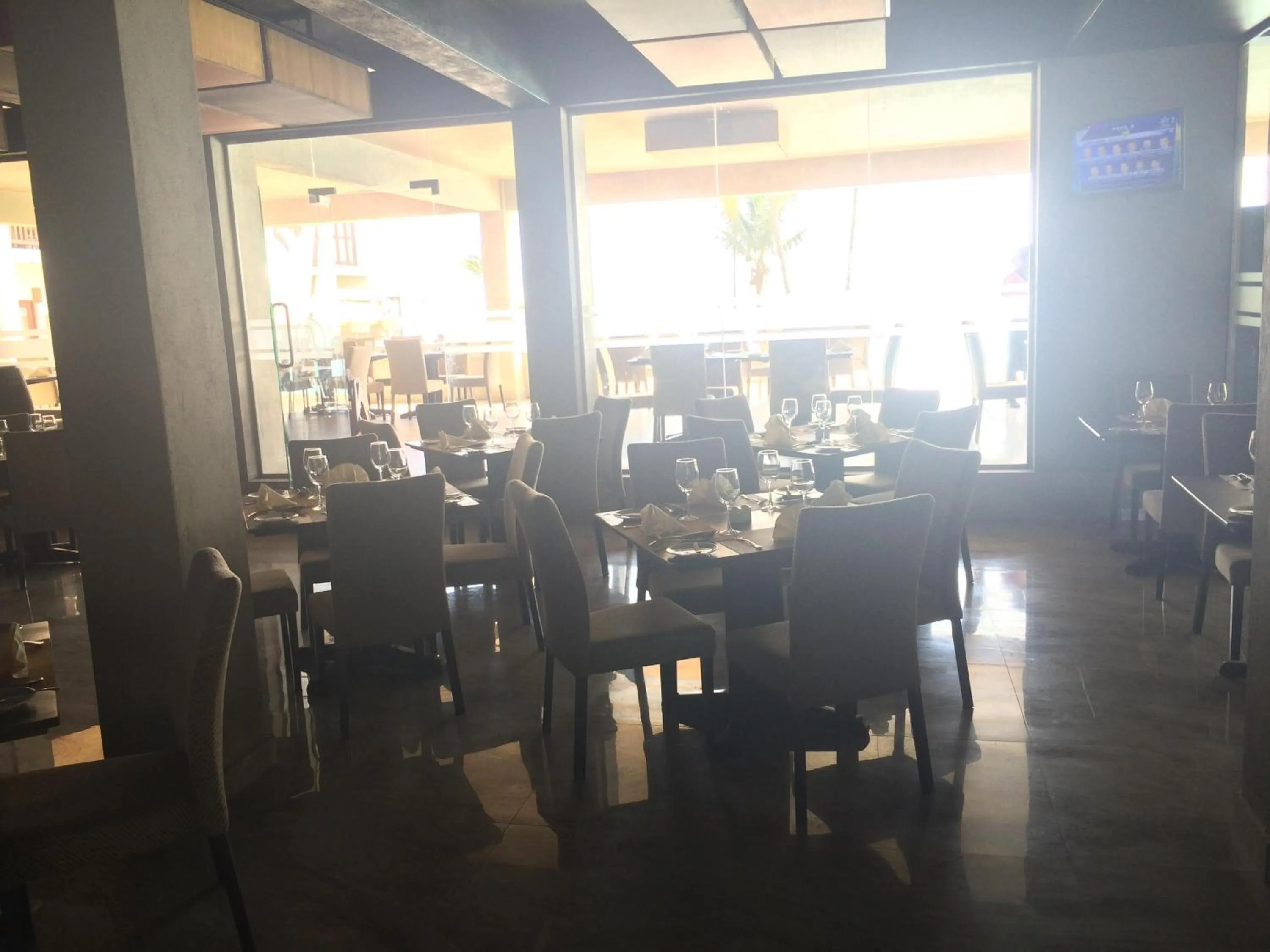 Restaurant/places to eat in Avenra Beach Hikkaduwa