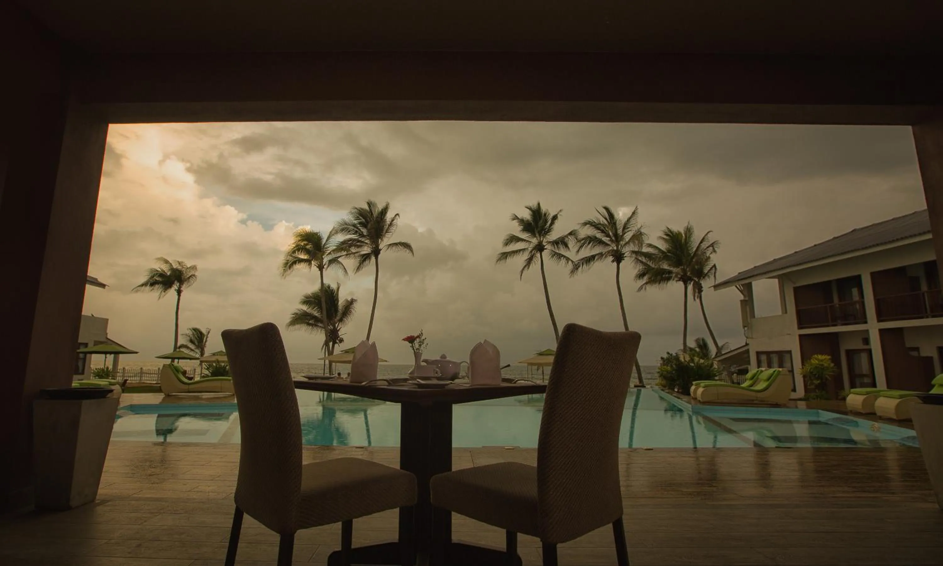 Lounge or bar in Avenra Beach Hikkaduwa