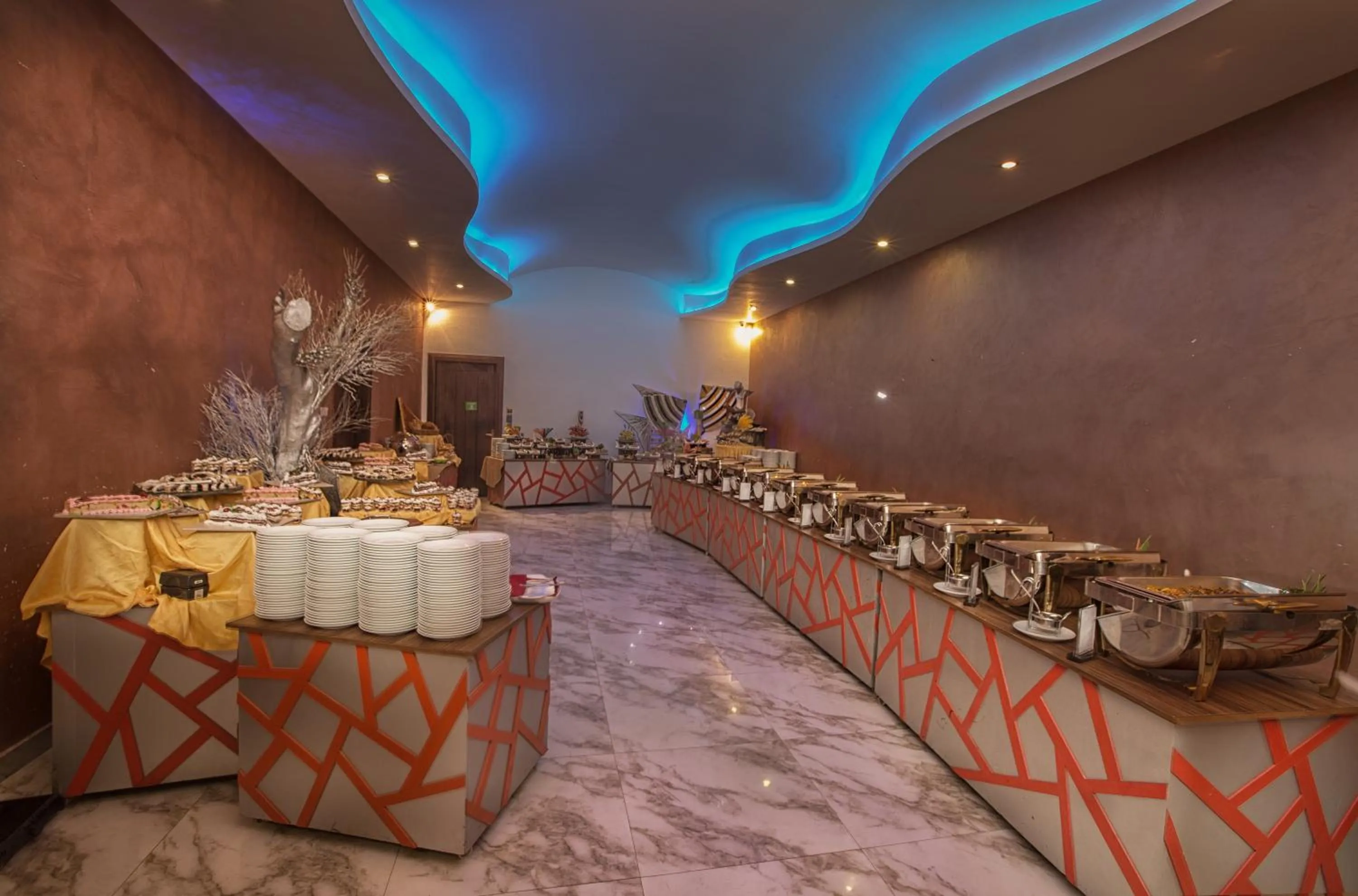 Avenra Beach Hikkaduwa