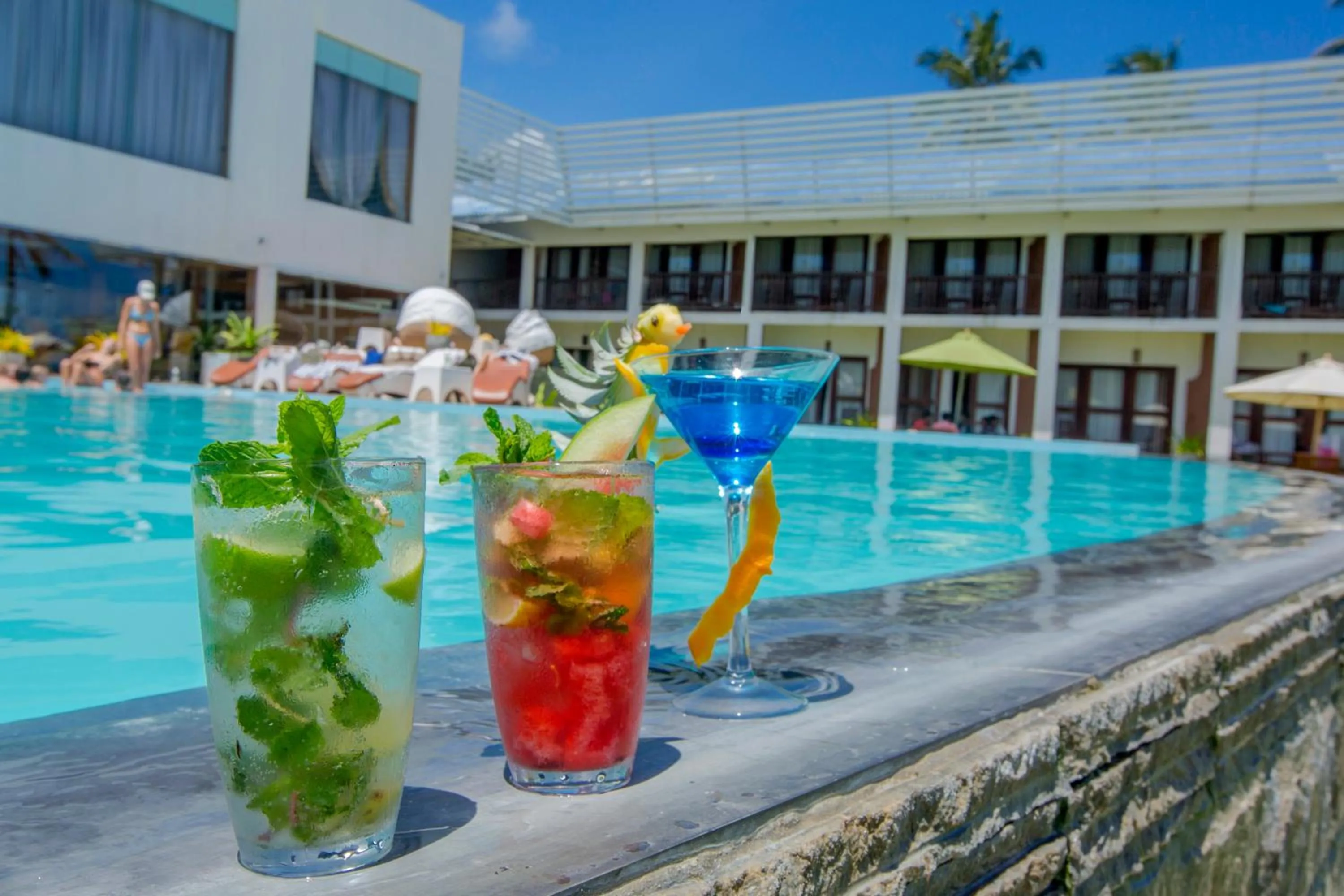 Avenra Beach Hikkaduwa