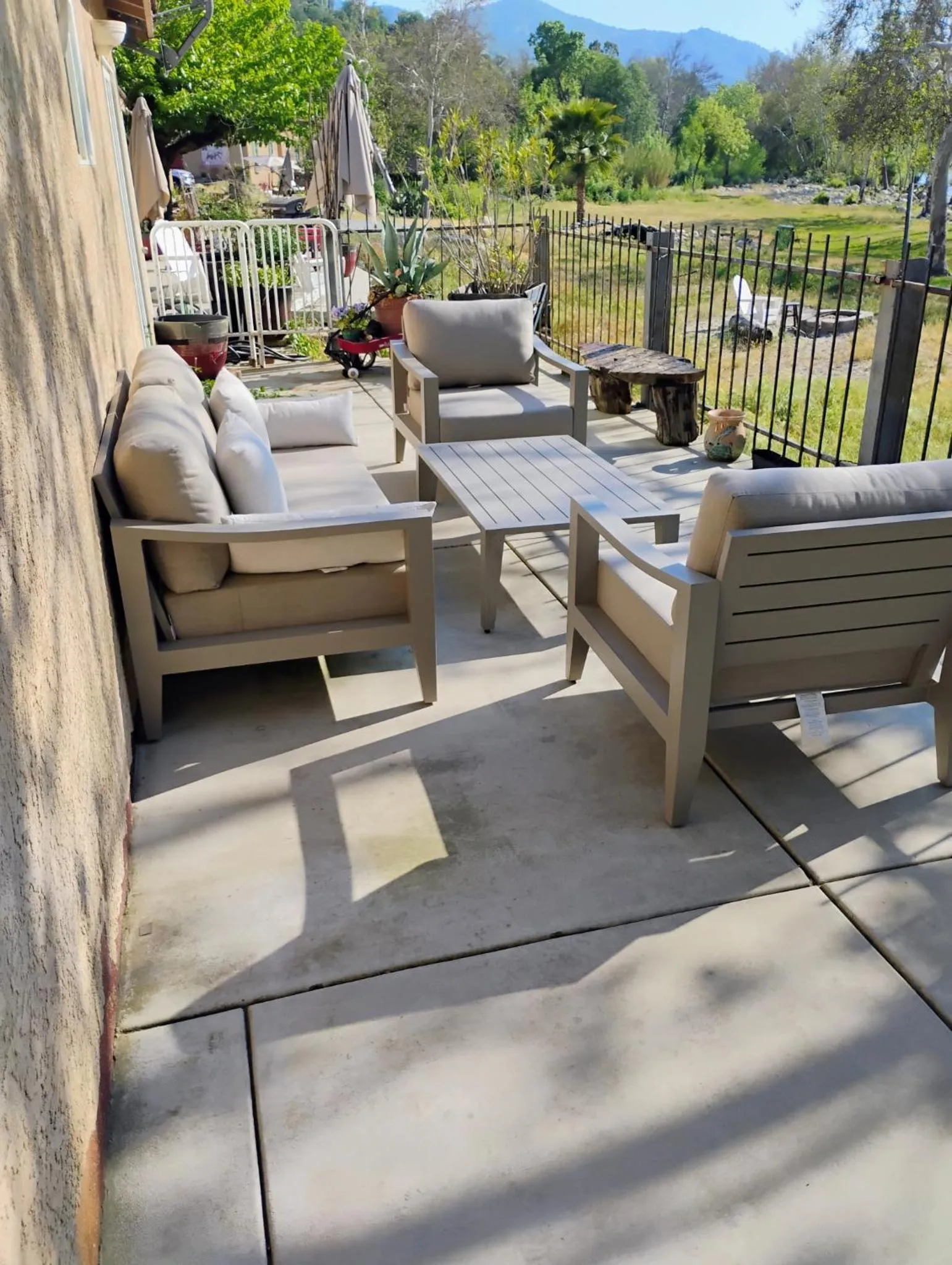 Sequoia River Front Cabins