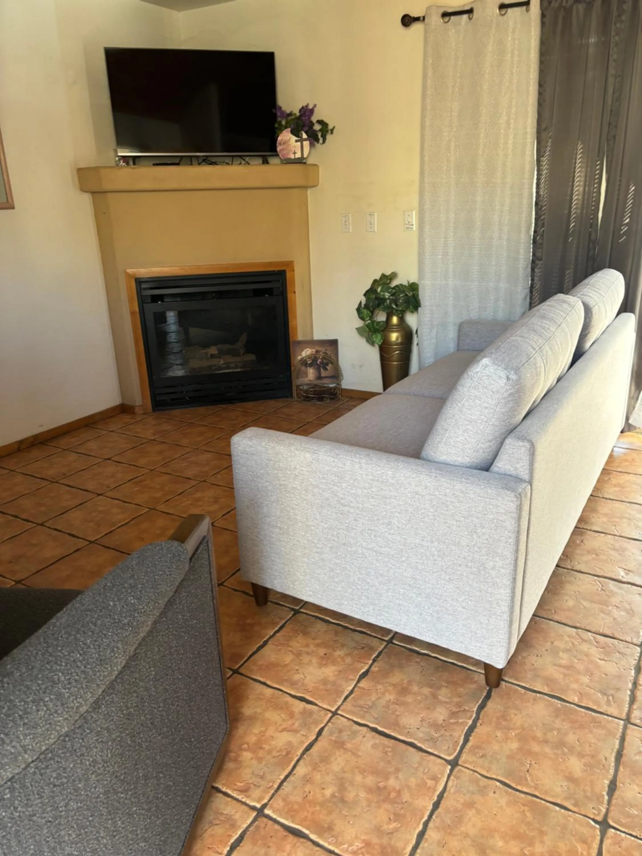 Sequoia River Front Cabins