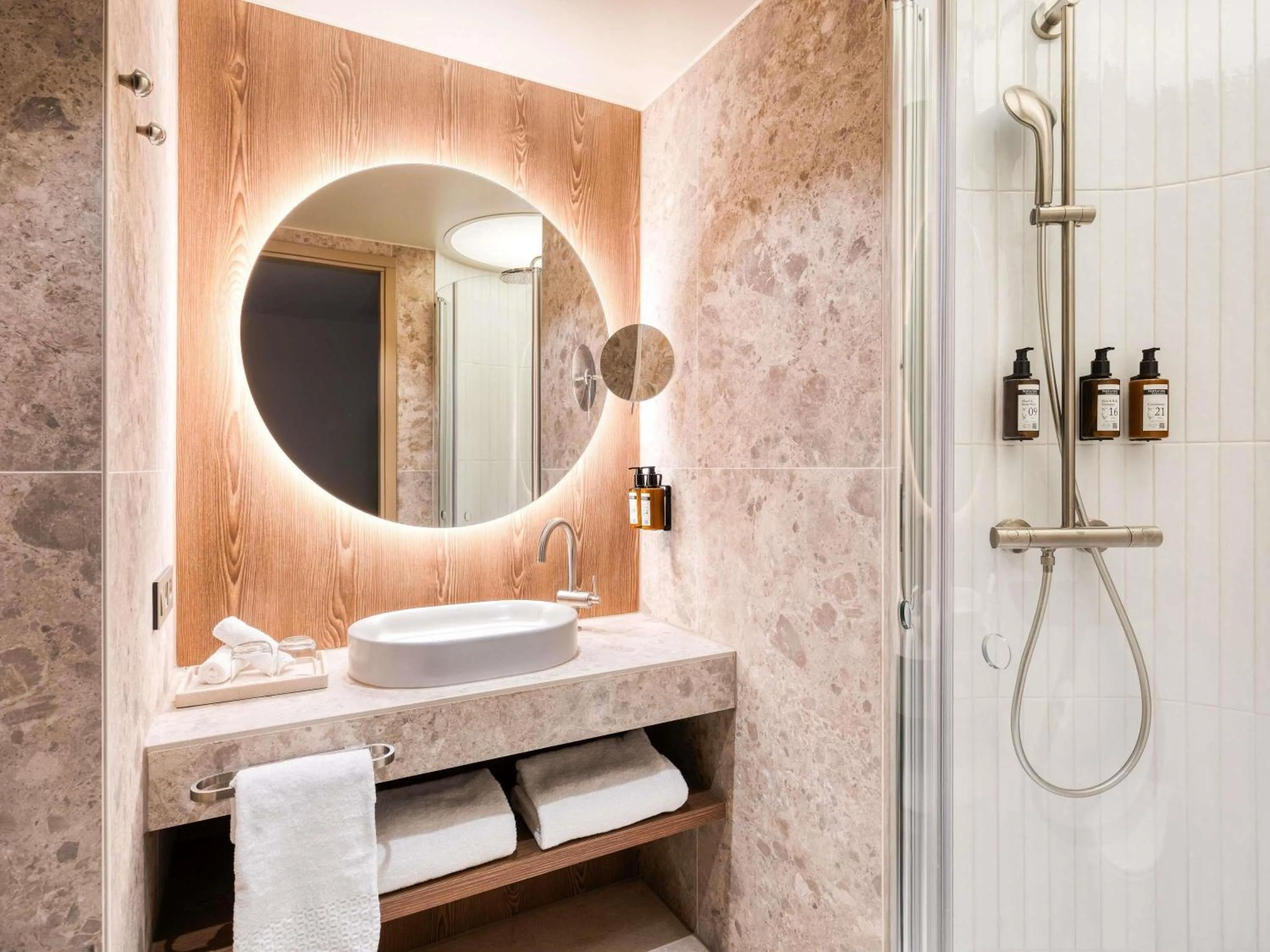 Bedroom in Mövenpick hotel Brussels airport