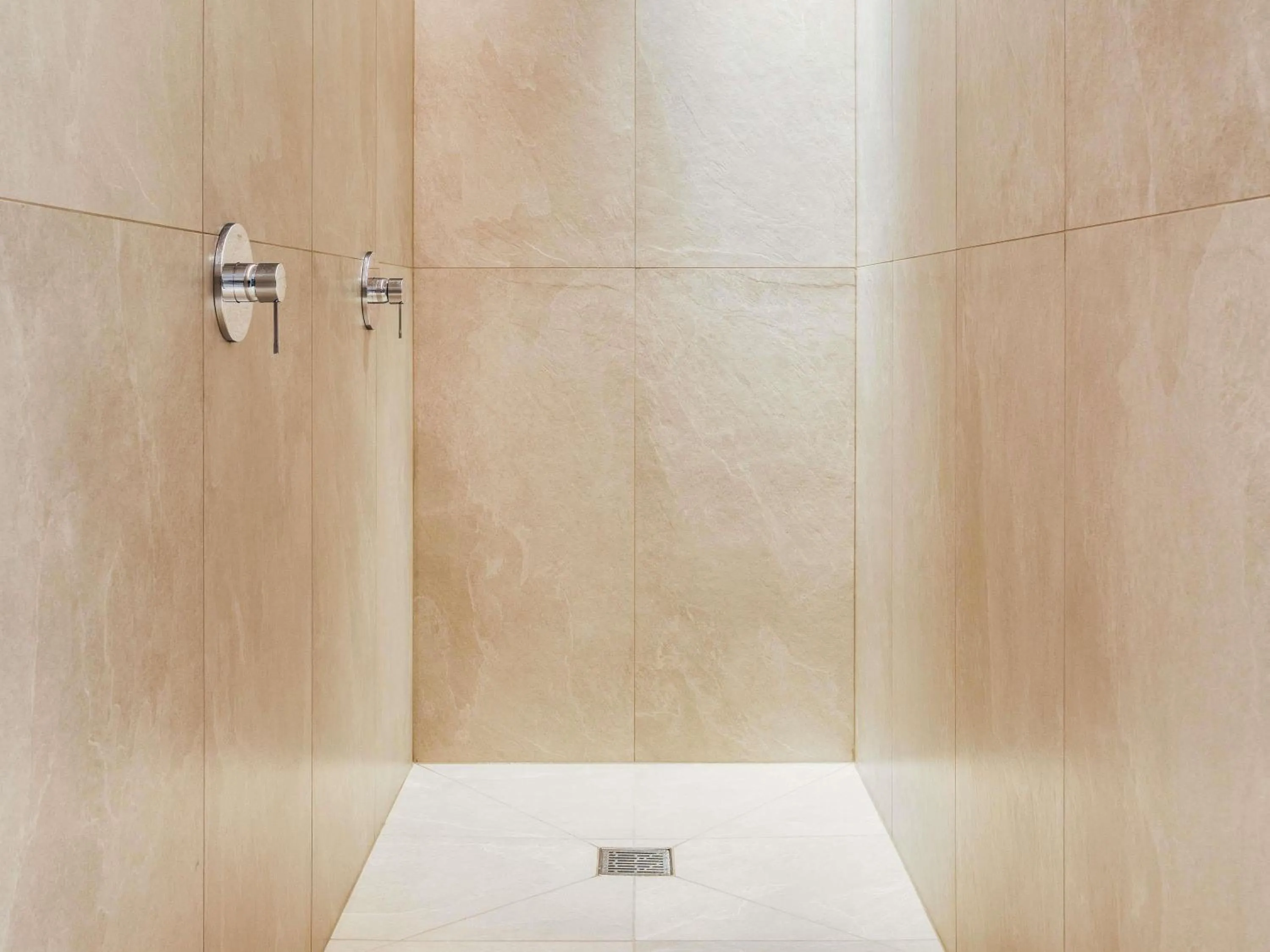 Fitness centre/facilities in Mövenpick hotel Brussels airport