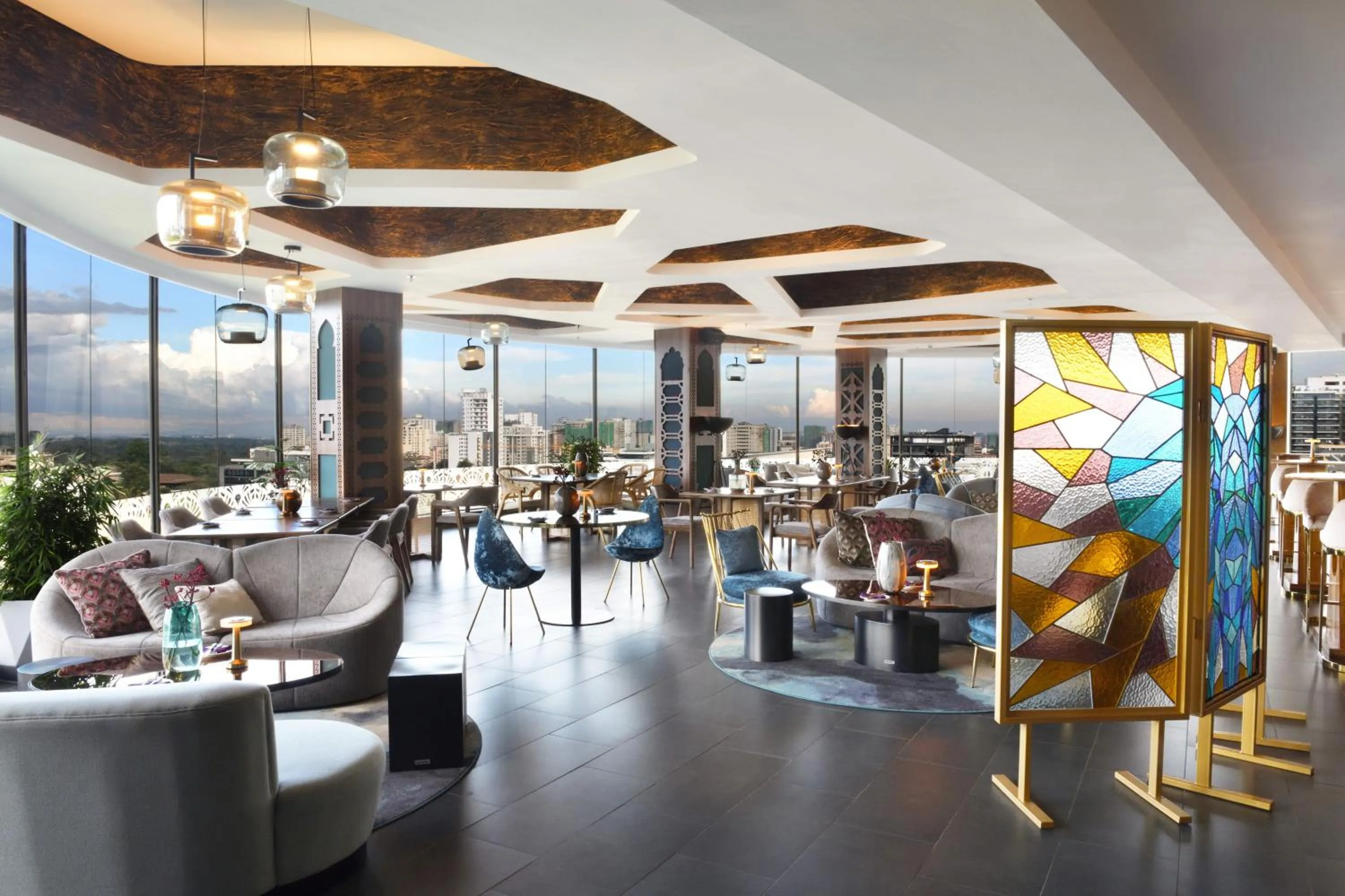 Restaurant/places to eat in Novotel Nairobi Westlands