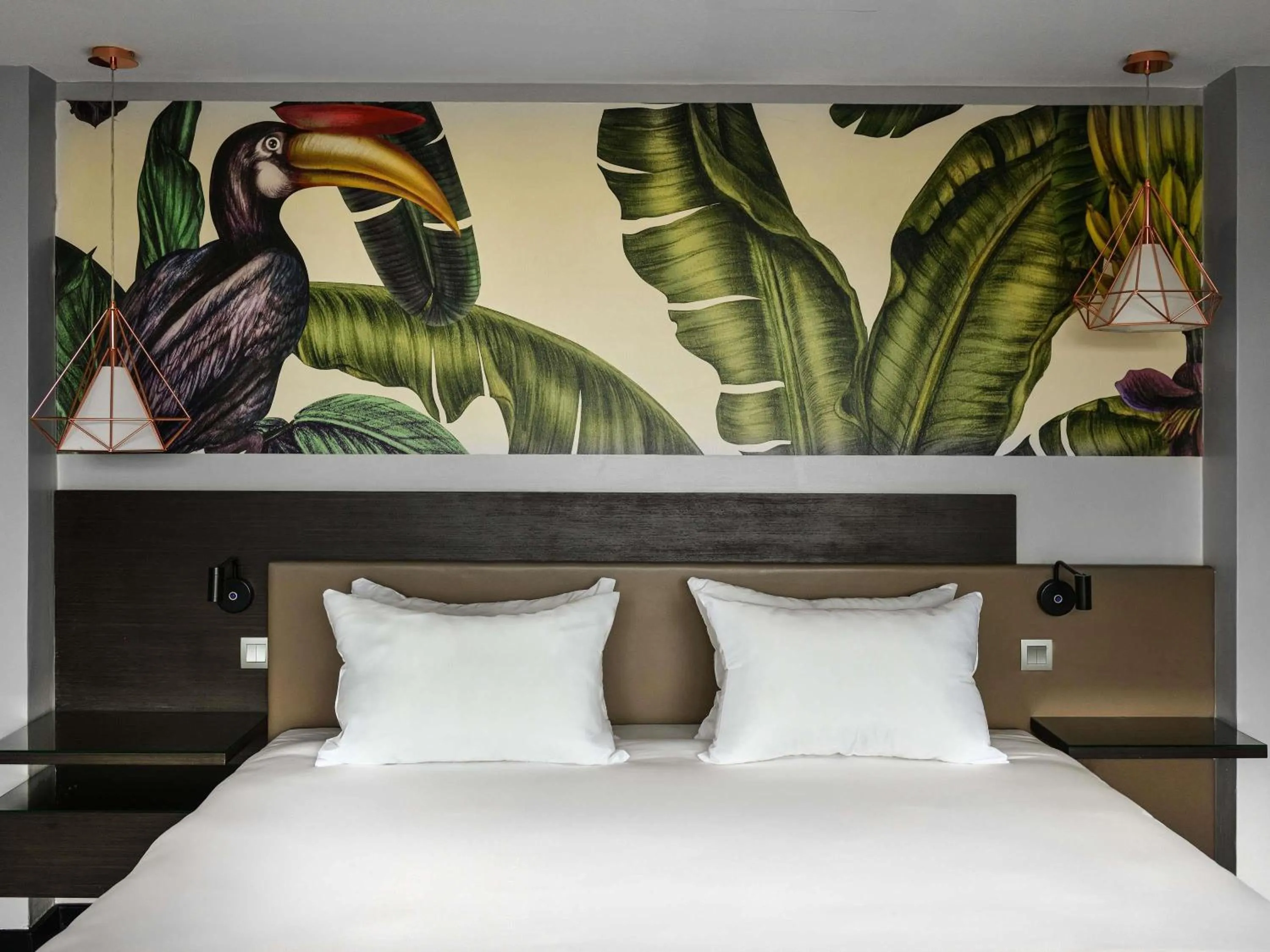 Bedroom, Bed in Novotel Nairobi Westlands