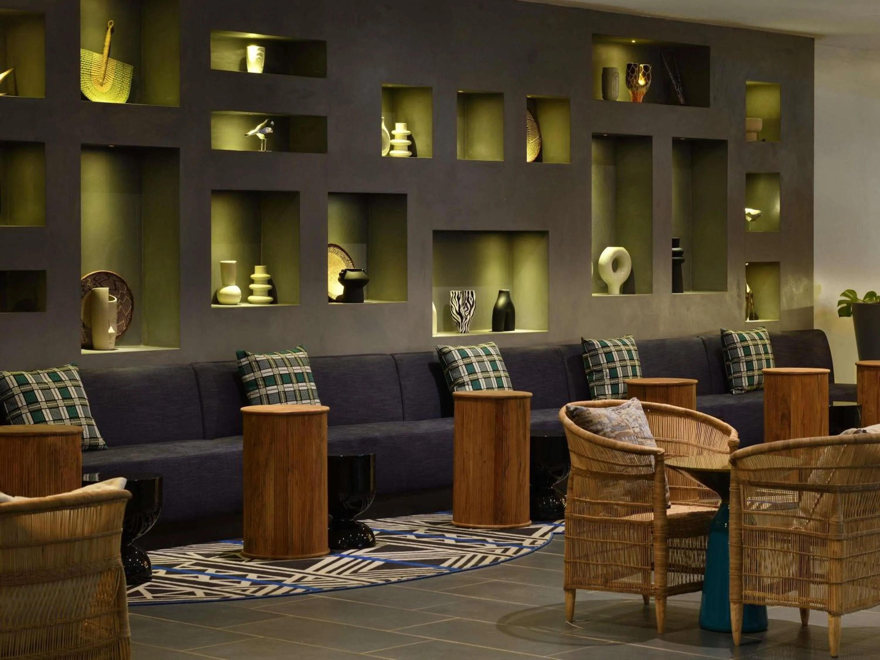 Restaurant/places to eat in Novotel Nairobi Westlands