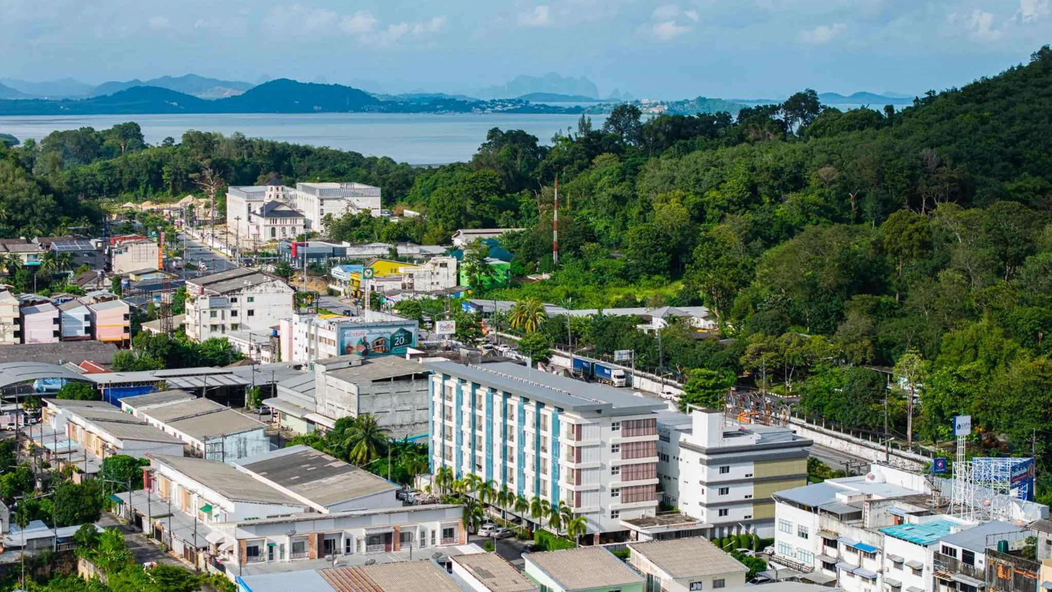 Property building in Ratana Hotel Rassada, PHUKET TOWN- SHA Extra Plus