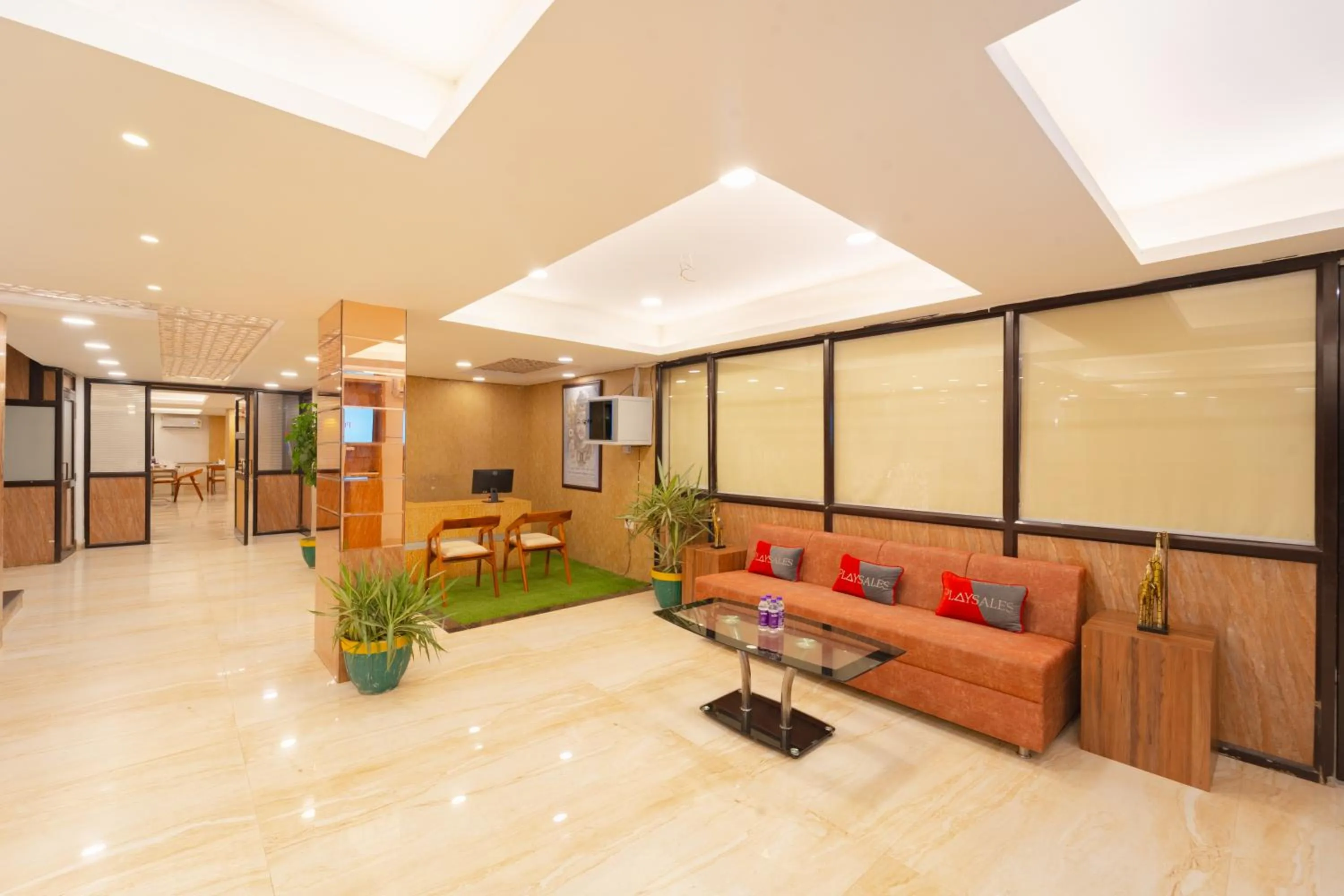 Lobby or reception in Playsales By Playotel Bhopal