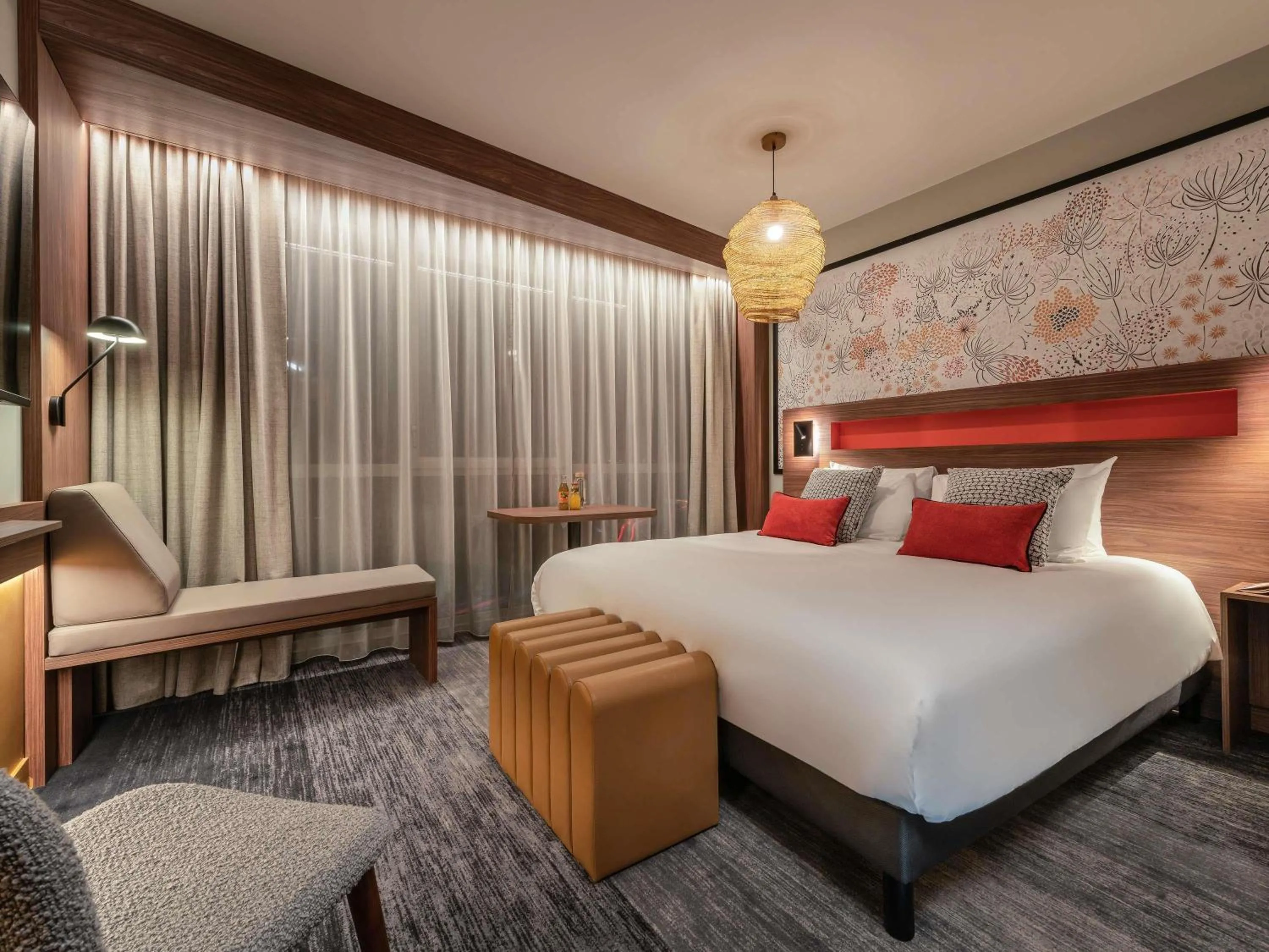 Bedroom, Bed in Mercure Achères St Germain en Laye