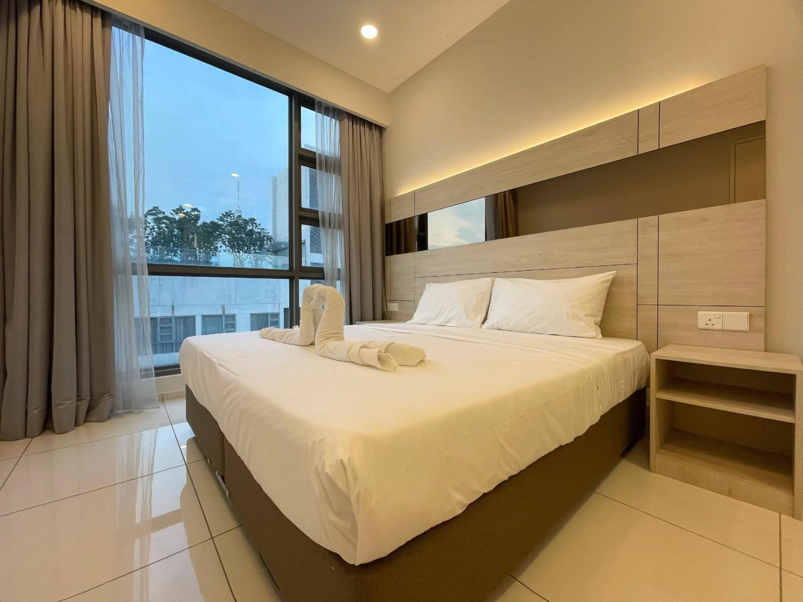 Bed in The Robertson-Bukit Bintang by PILLOWTALKS