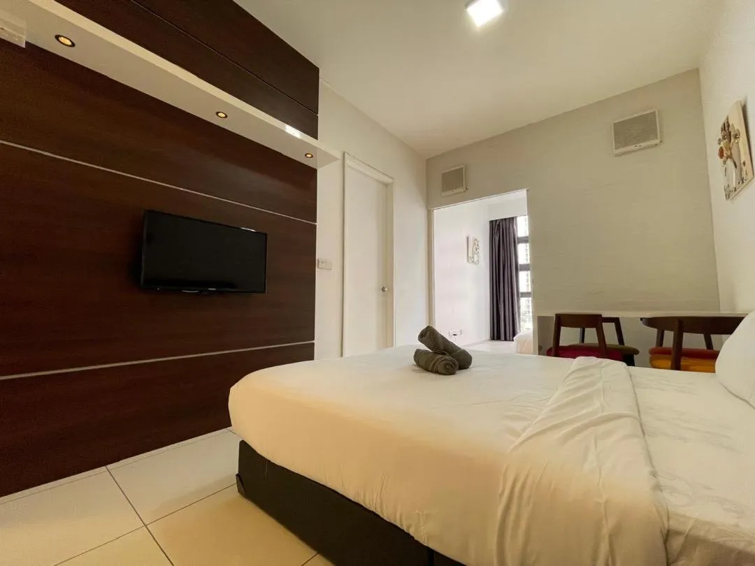 Bed in The Robertson-Bukit Bintang by PILLOWTALKS