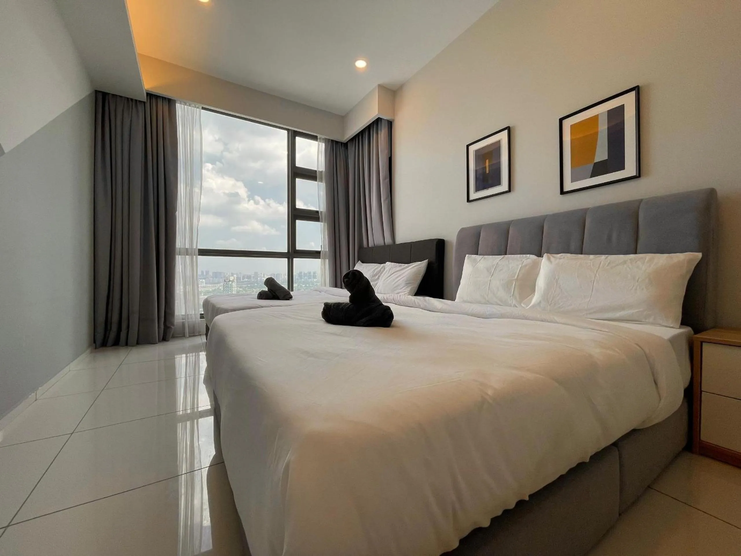 Bed in The Robertson-Bukit Bintang by PILLOWTALKS