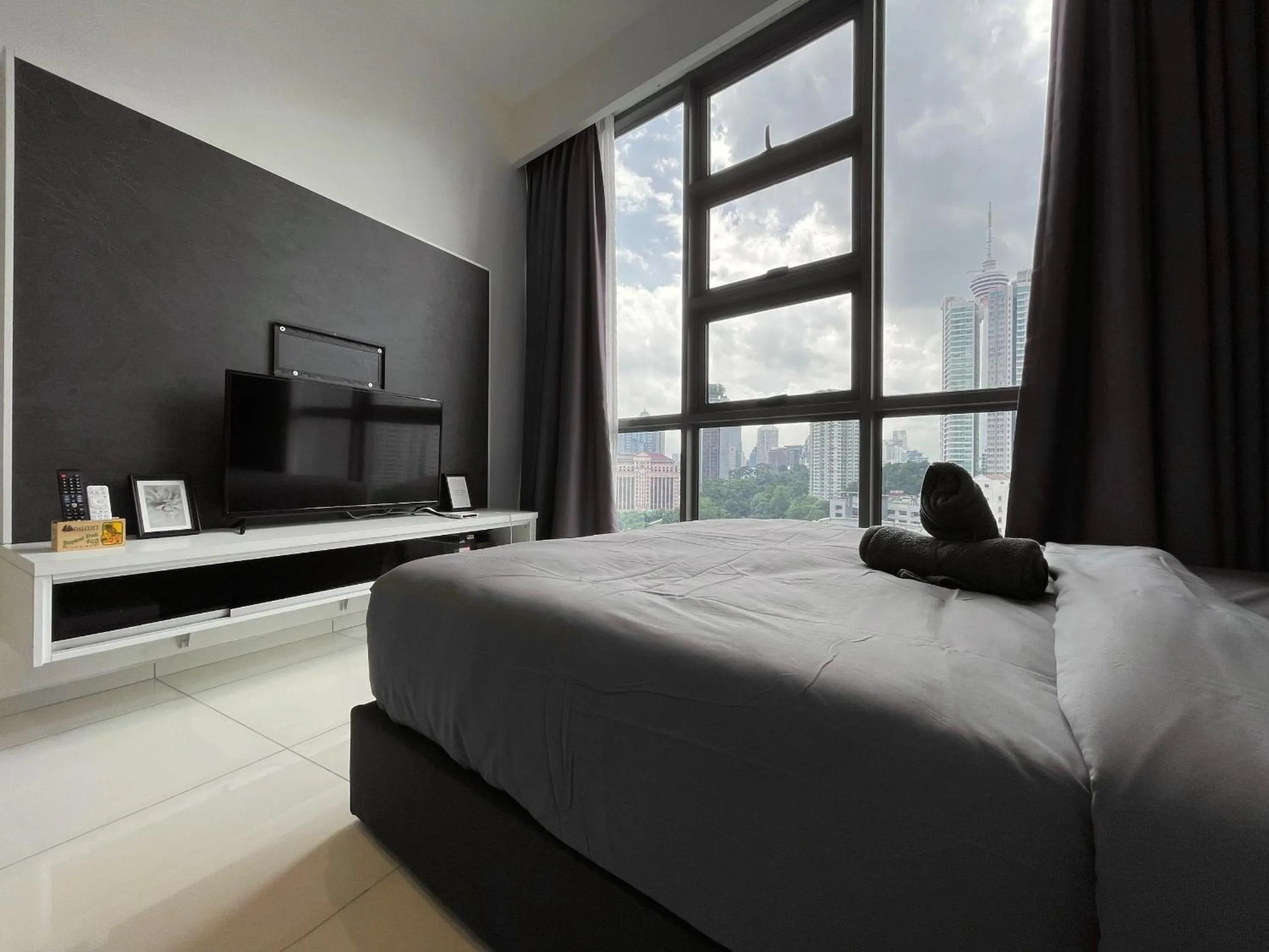 Bed in The Robertson-Bukit Bintang by PILLOWTALKS
