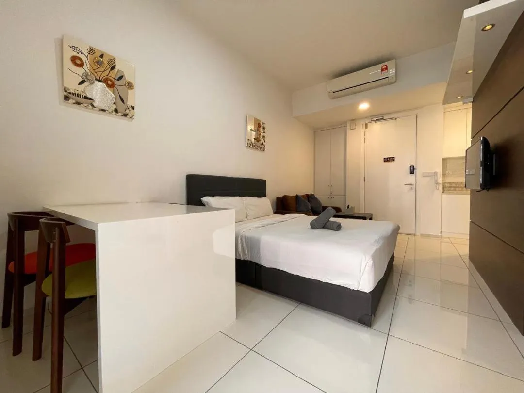 Bed in The Robertson-Bukit Bintang by PILLOWTALKS