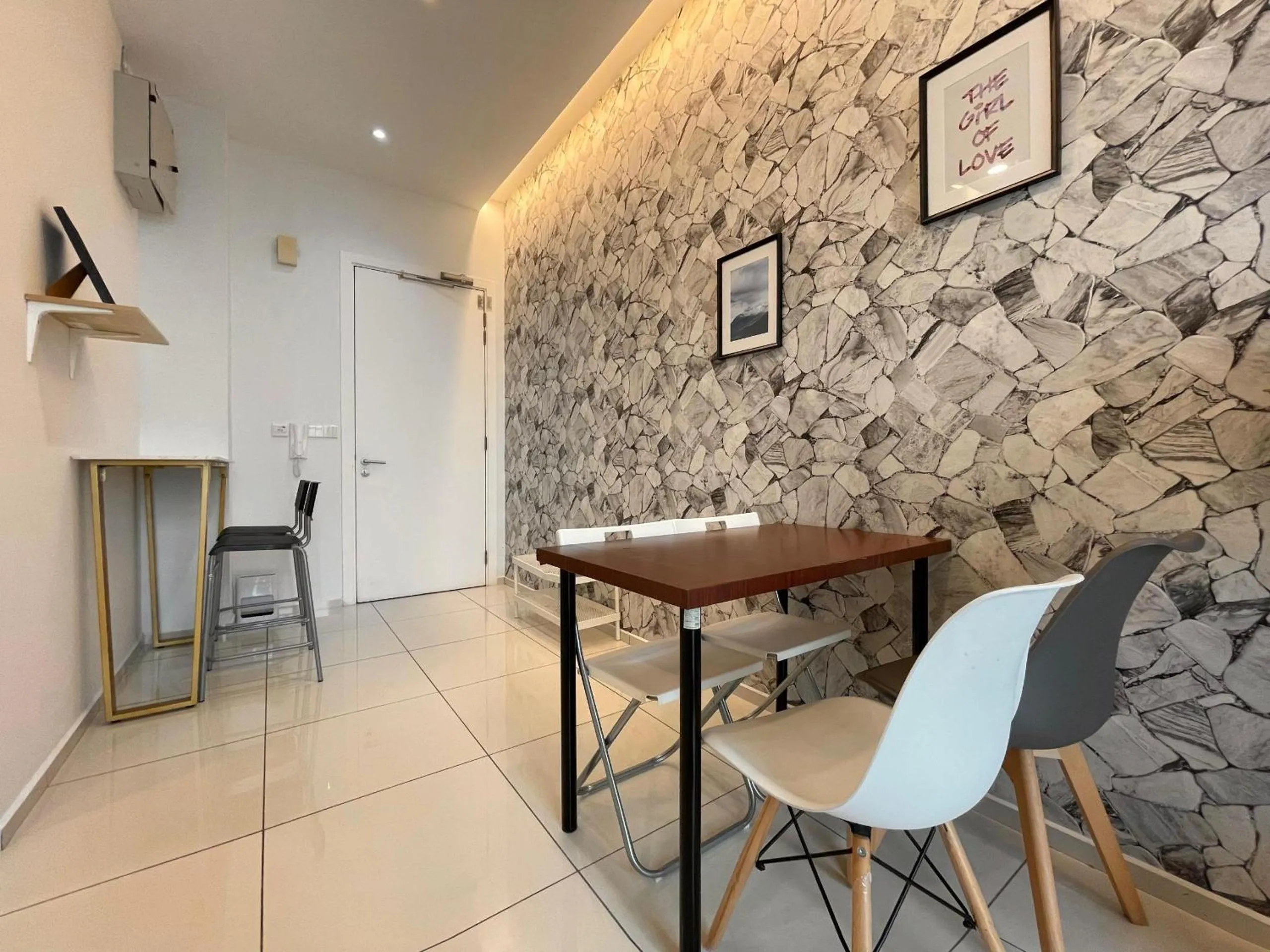 The Robertson-Bukit Bintang by PILLOWTALKS