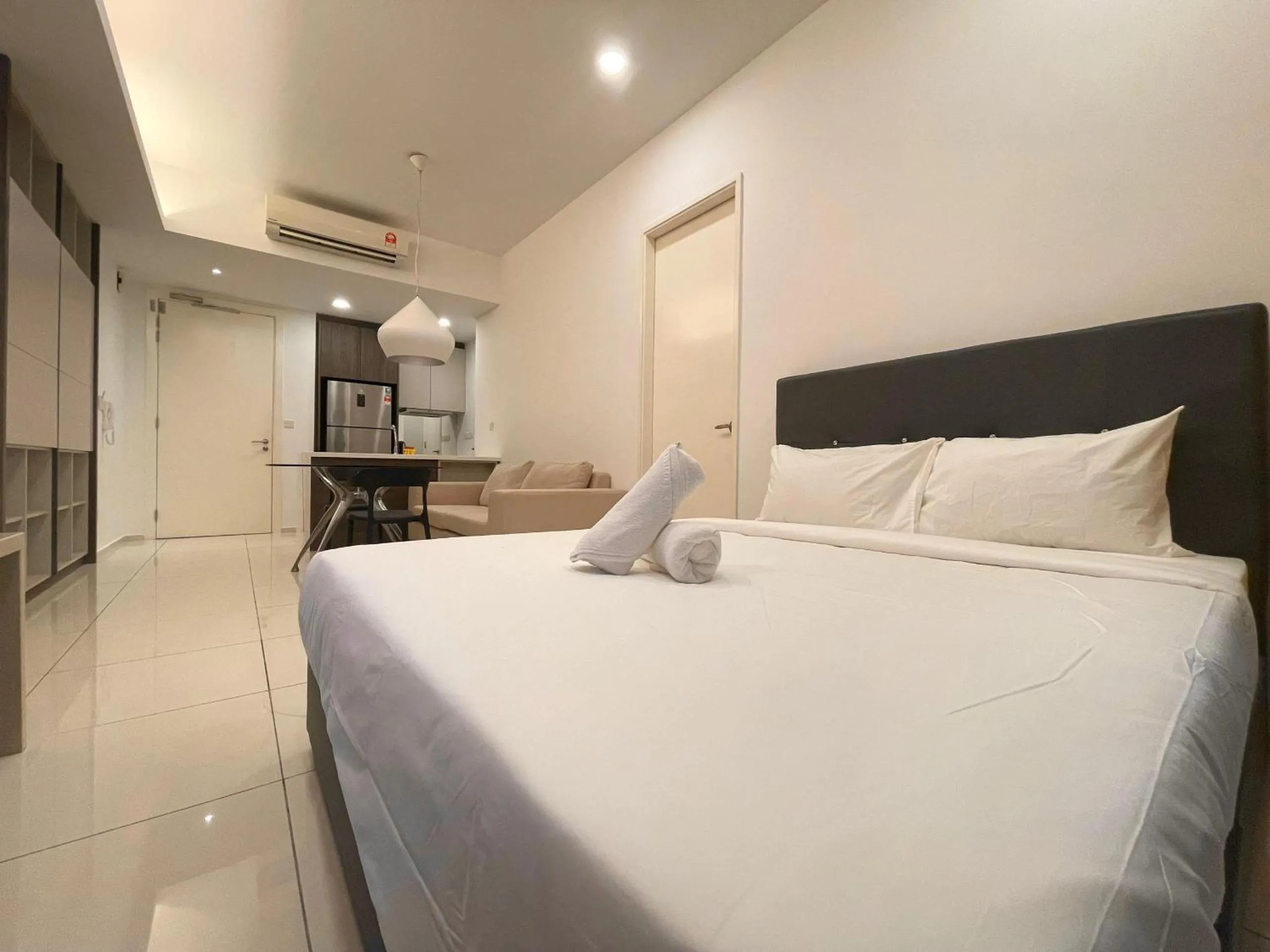 Bed in The Robertson-Bukit Bintang by PILLOWTALKS