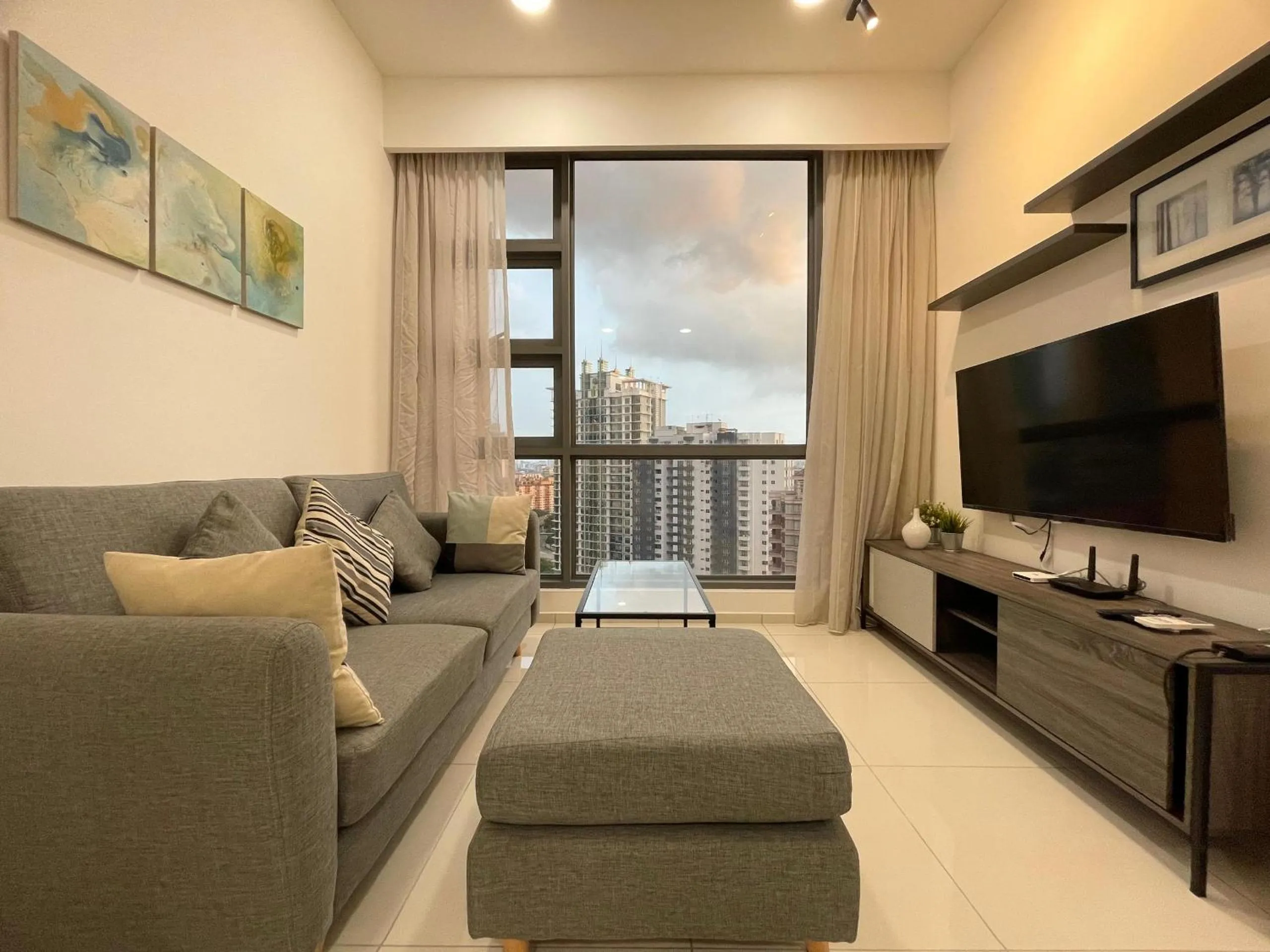 One-Bedroom Suite in The Robertson-Bukit Bintang by PILLOWTALKS