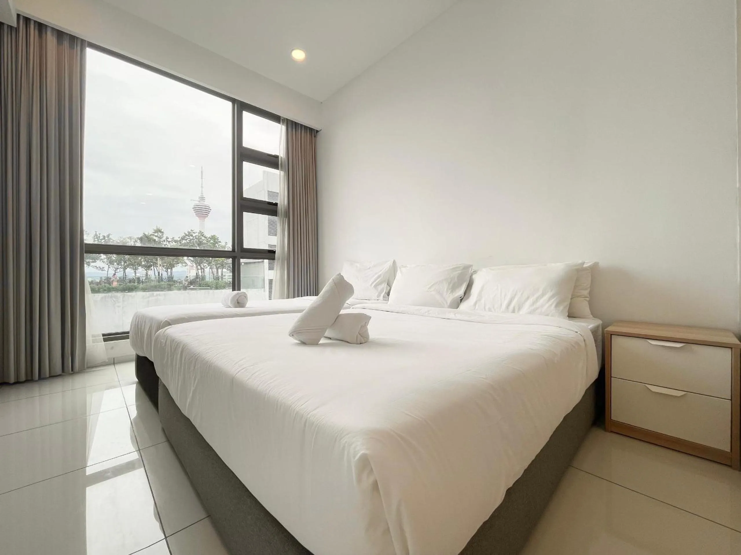 Bed in The Robertson-Bukit Bintang by PILLOWTALKS