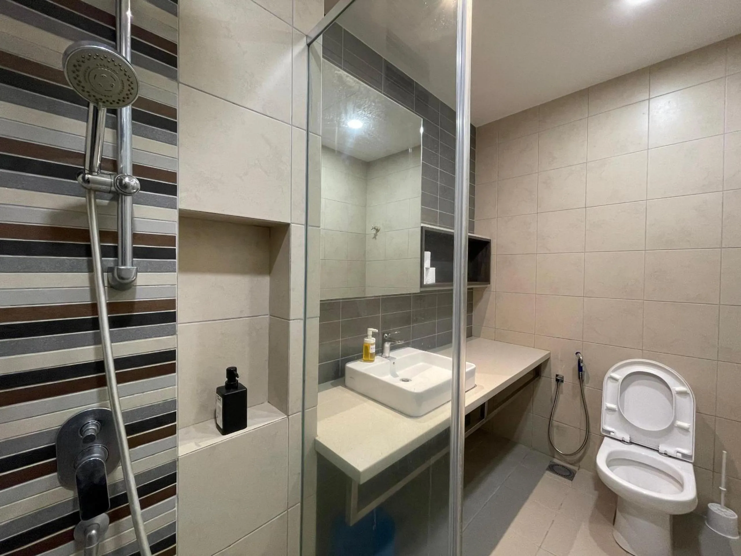 The Robertson-Bukit Bintang by PILLOWTALKS