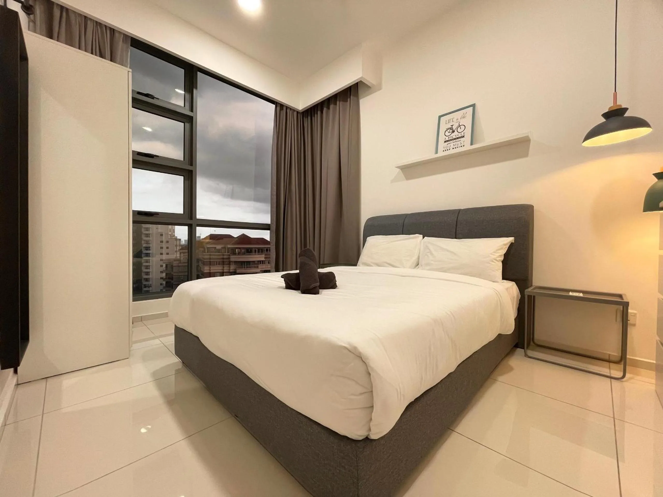 Bed in The Robertson-Bukit Bintang by PILLOWTALKS