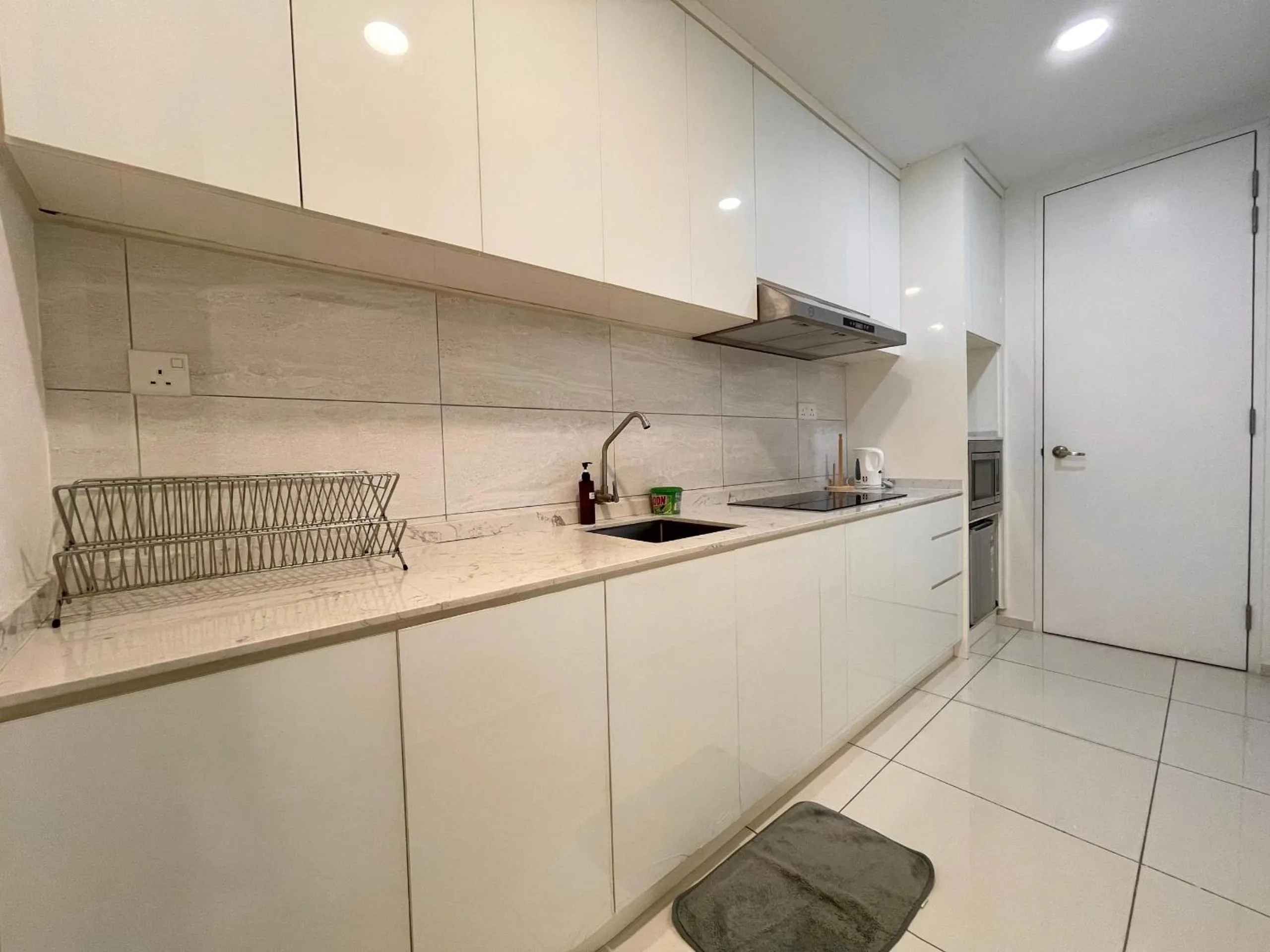 The Robertson-Bukit Bintang by PILLOWTALKS