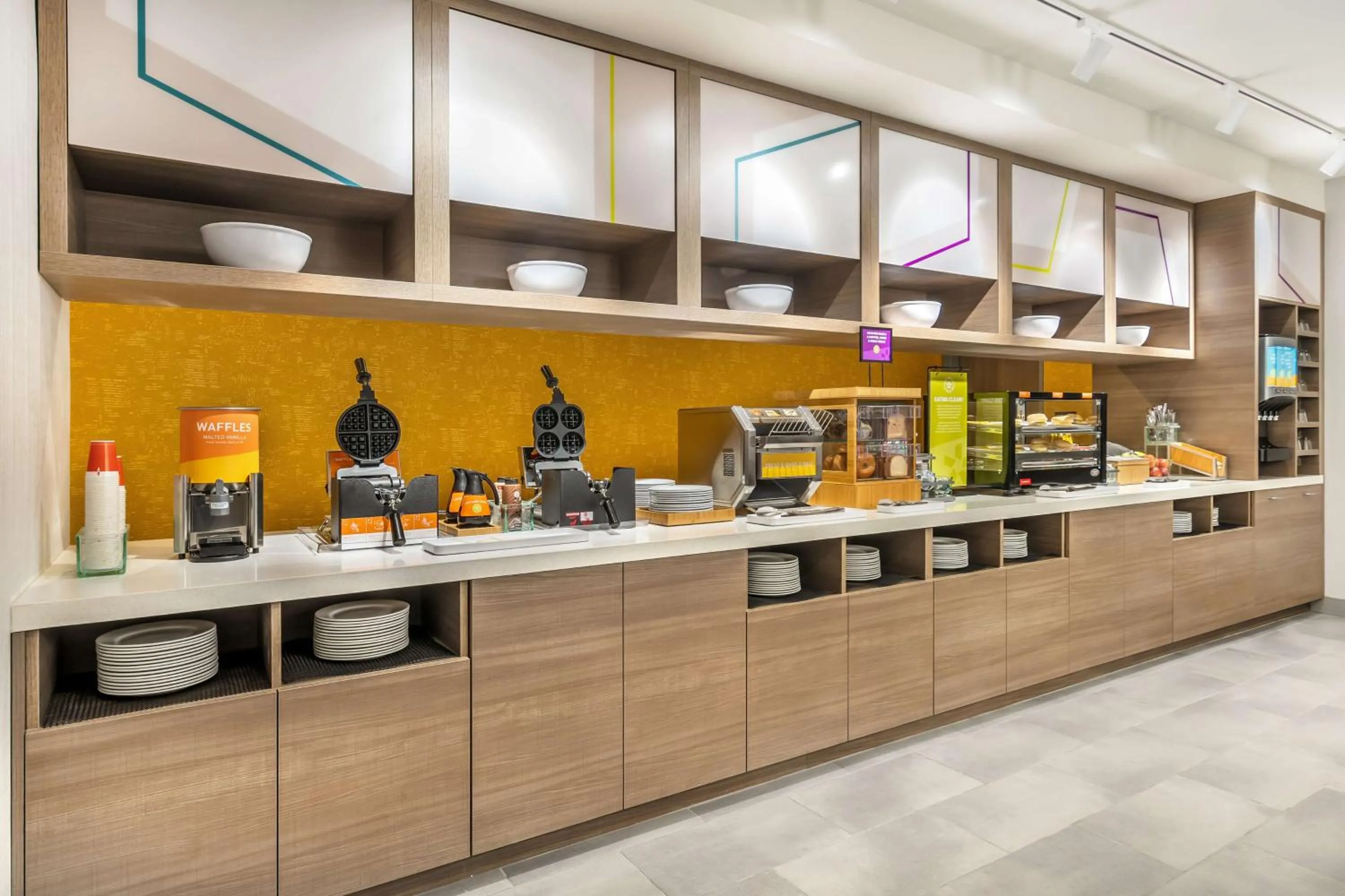 Breakfast in Home2 Suites By Hilton Reynoldsburg Columbus East