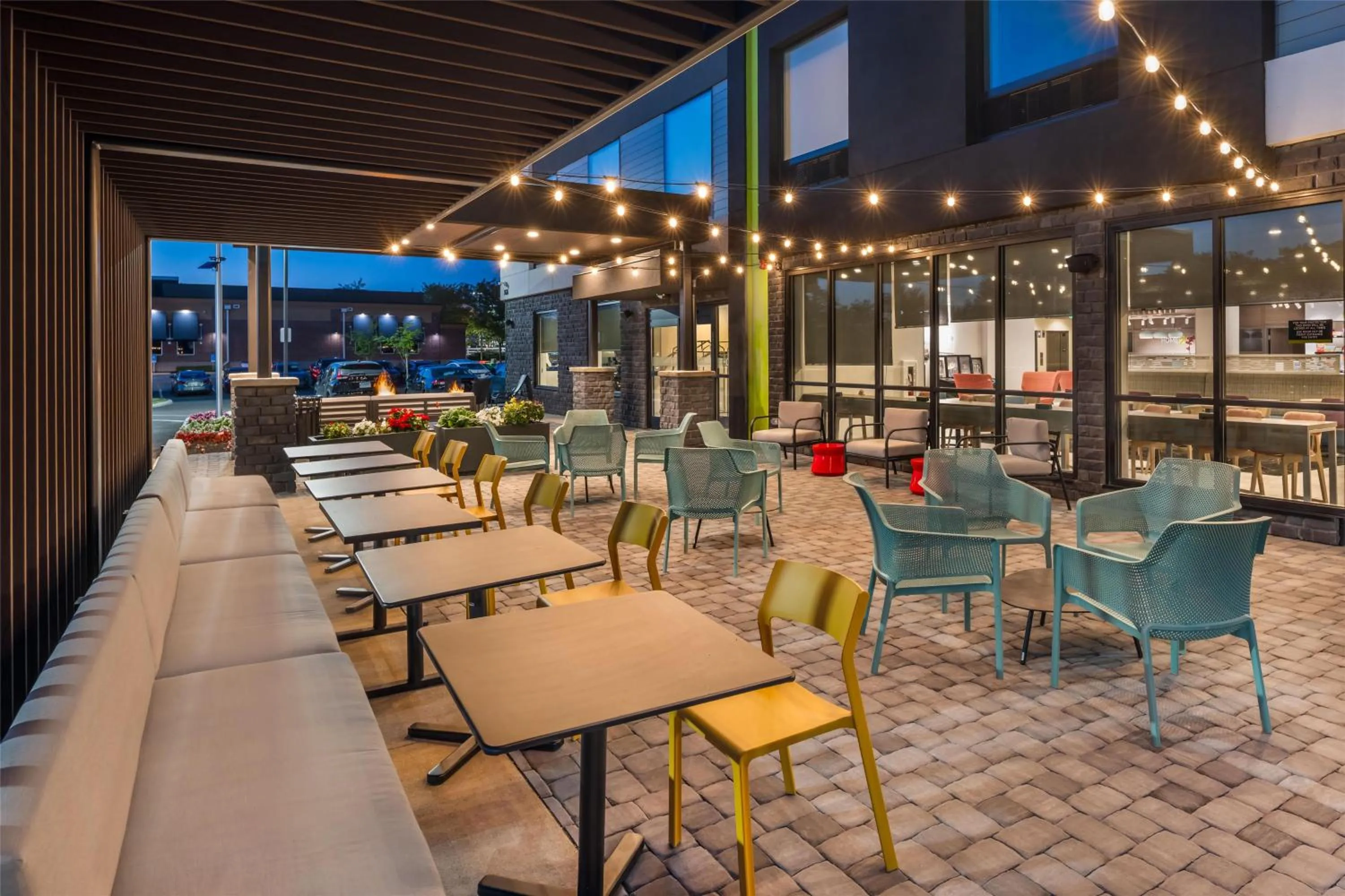 Patio in Home2 Suites By Hilton Reynoldsburg Columbus East