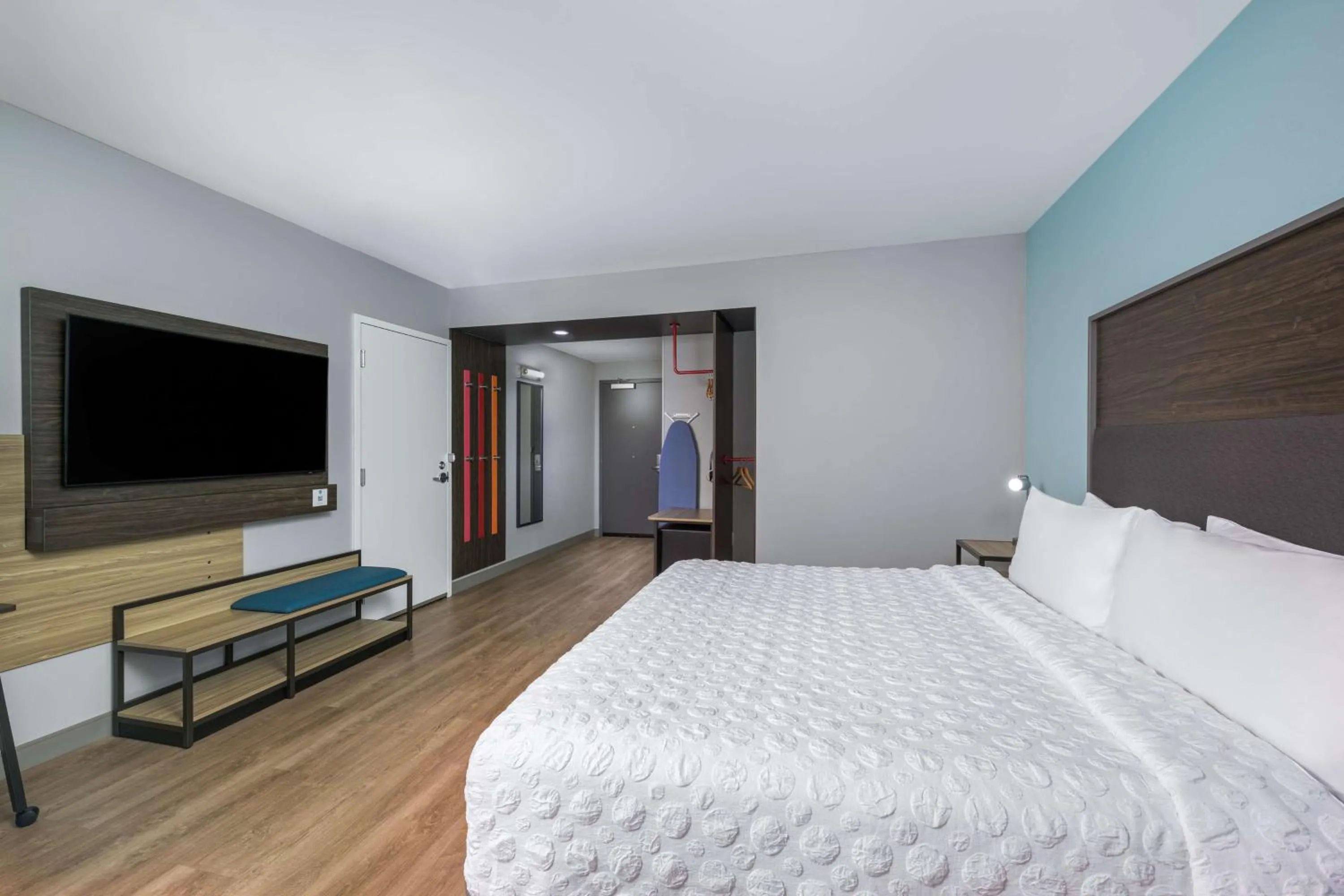 Bed in Tru by Hilton Norco Eastvale