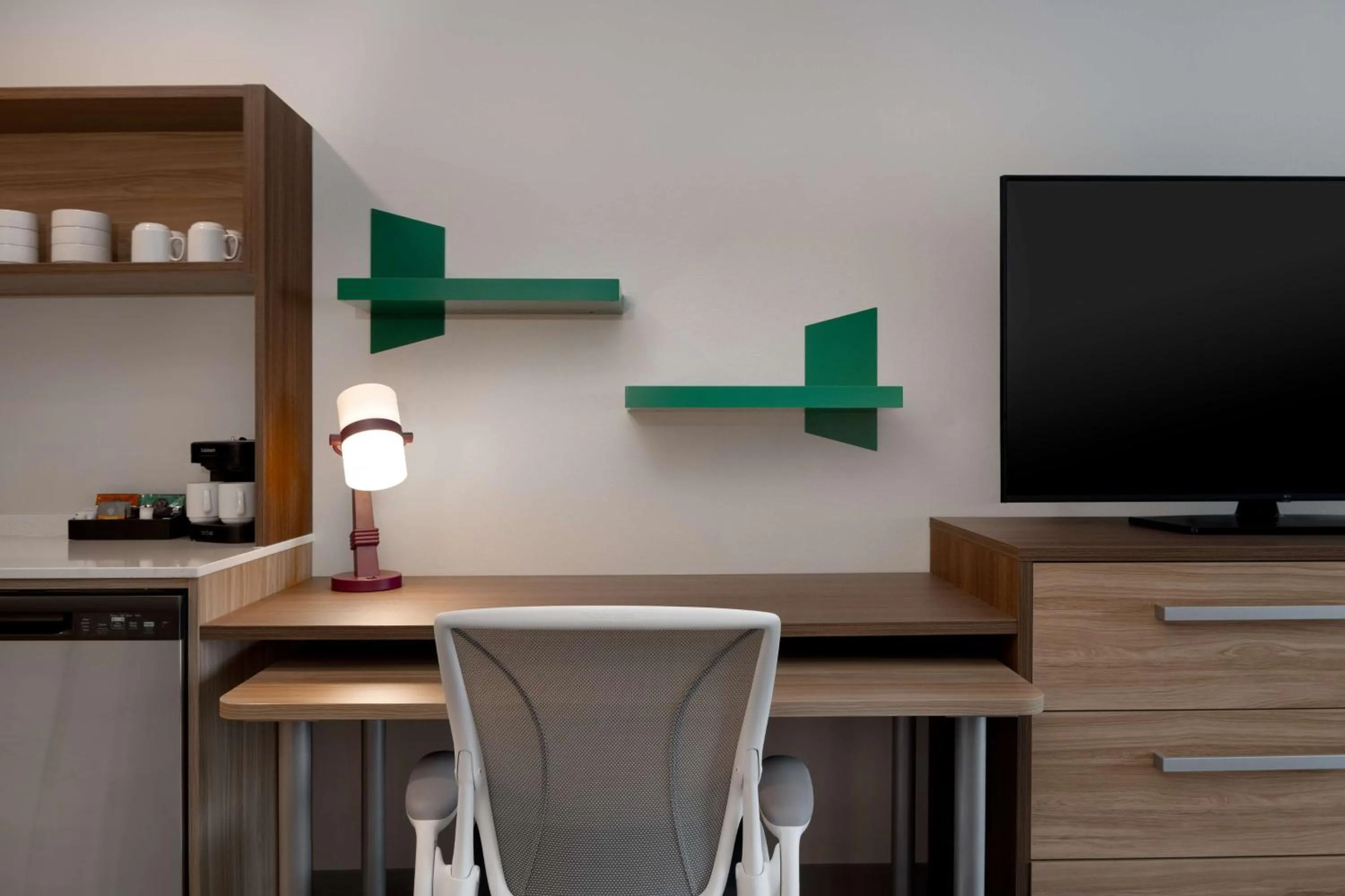 Bedroom in Home2 Suites By Hilton Sheboygan