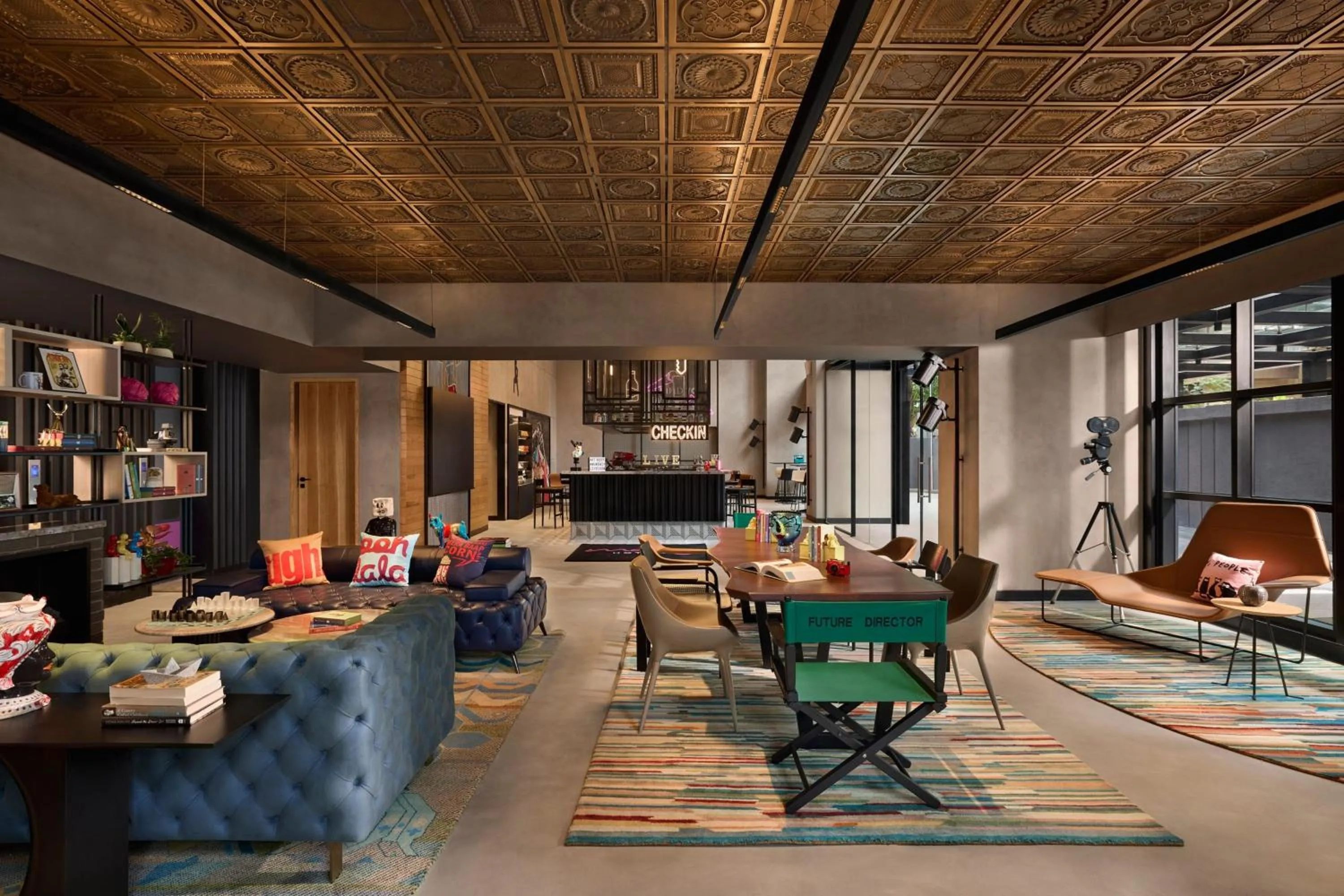 Lounge or bar in Moxy Mumbai Andheri West