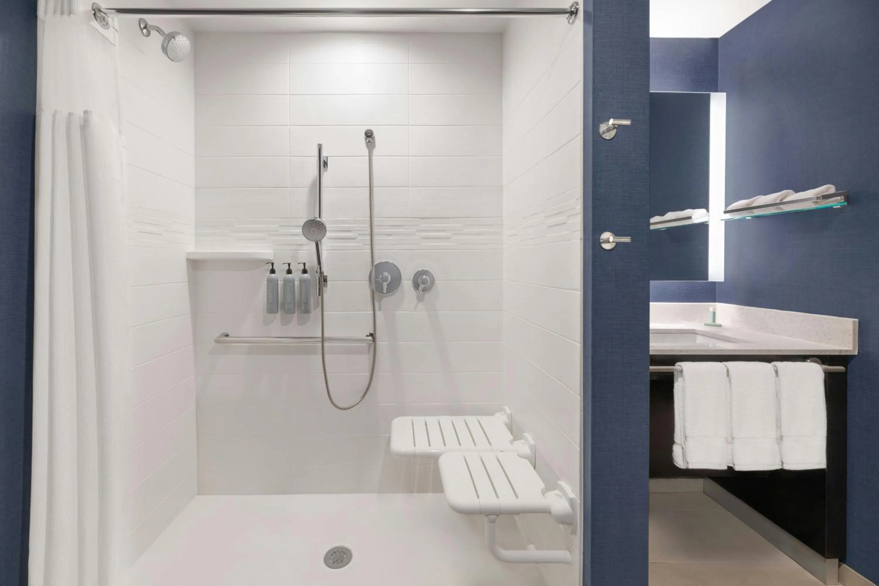 Bedroom in Residence Inn by Marriott Detroit Dearborn