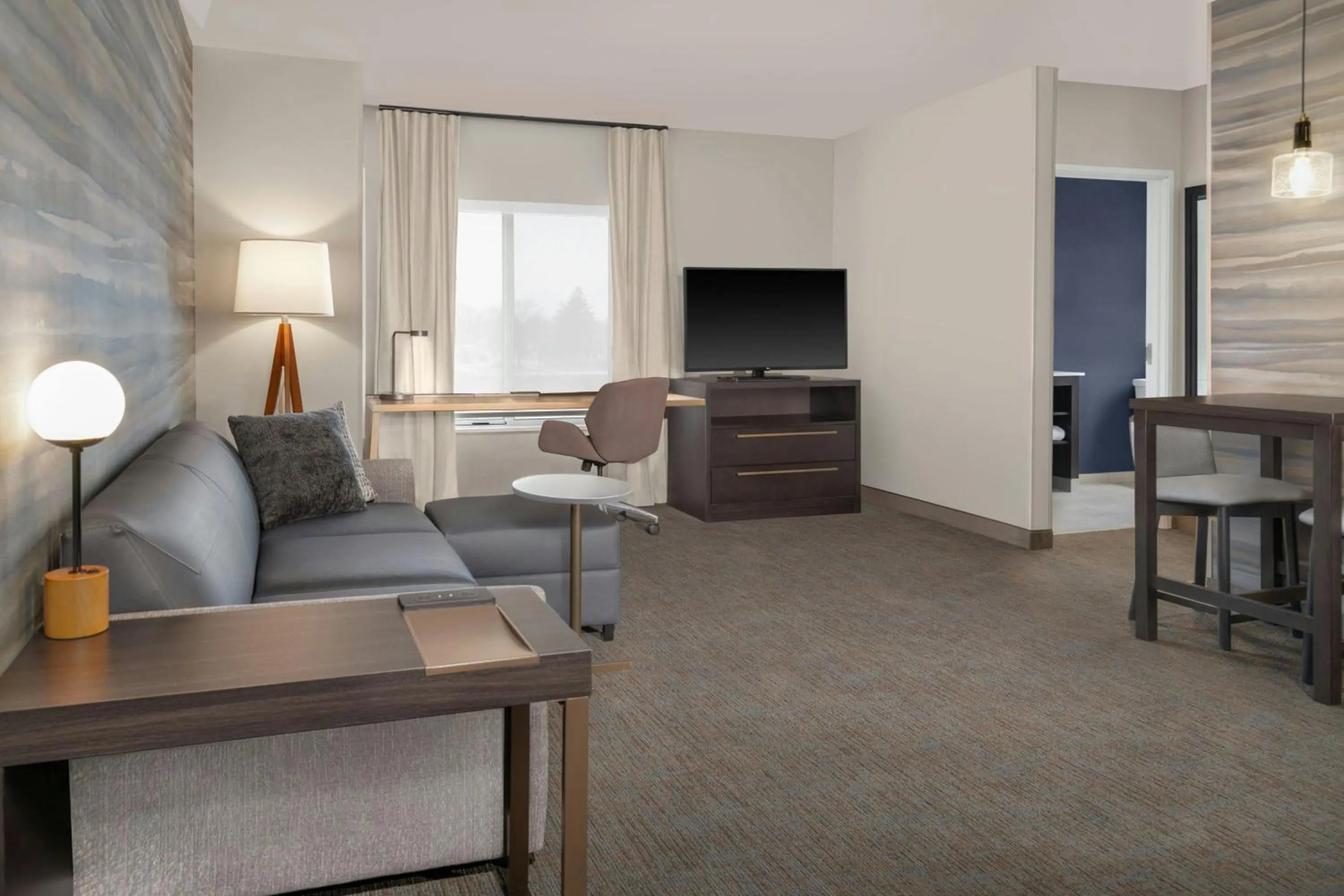 Living room in Residence Inn by Marriott Detroit Dearborn