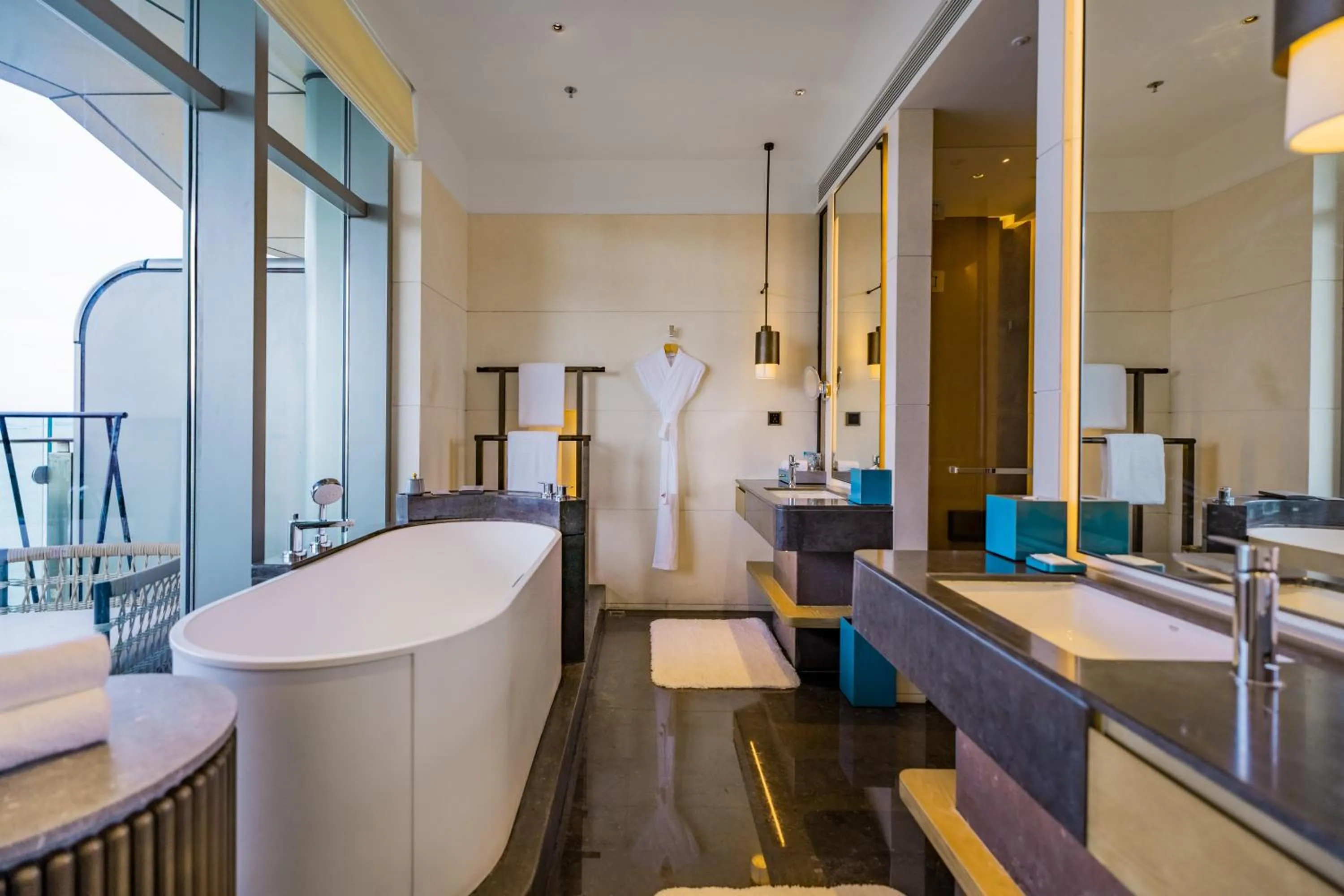Bathroom in Zhuhai Dong'ao Island Marriott Resort and Spa