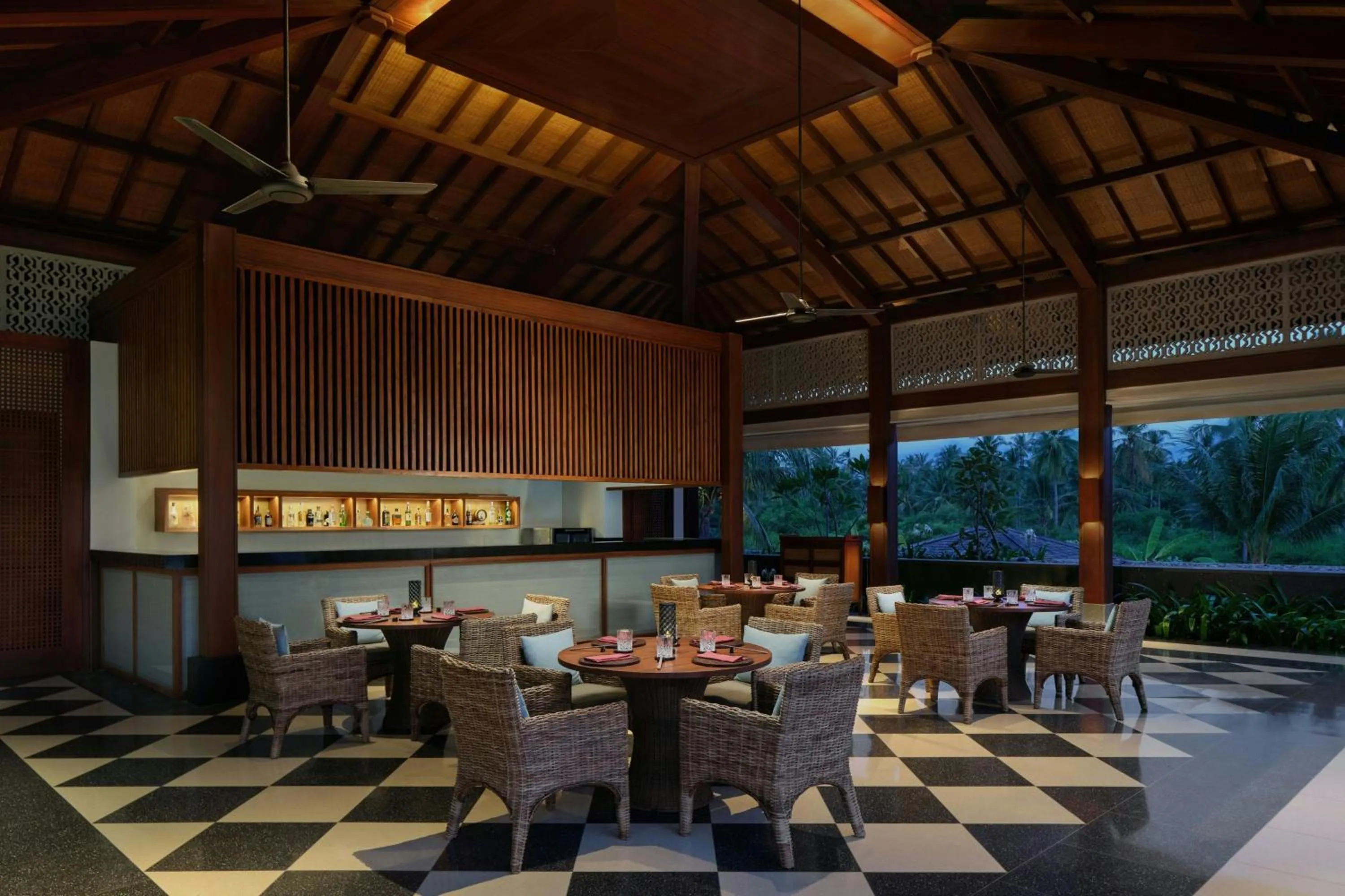 Restaurant/places to eat in The Sira, a Luxury Collection Resort and Spa, Lombok