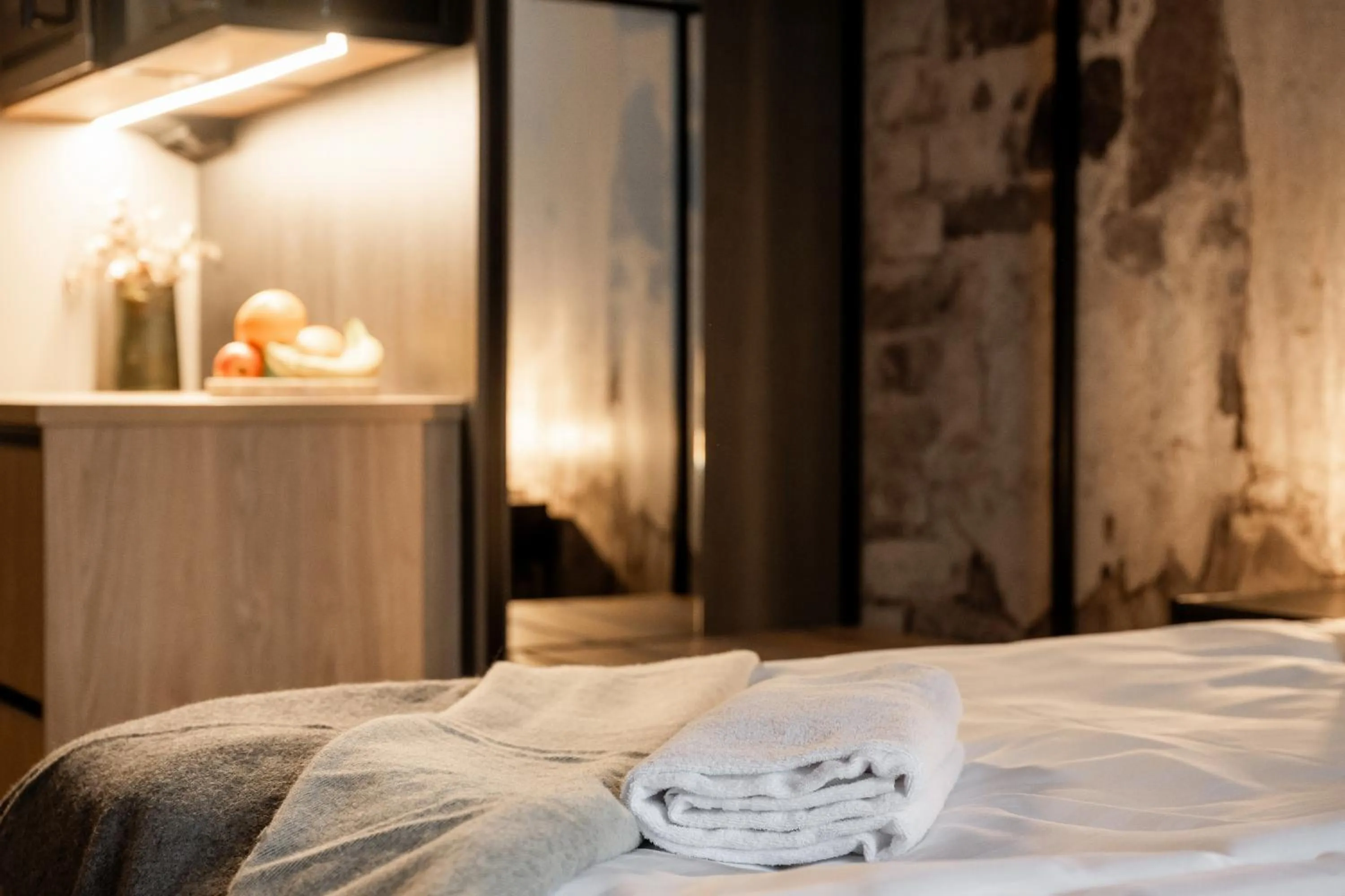 Bed in Frans & Frans - Hotel and Apartments by UHANDA