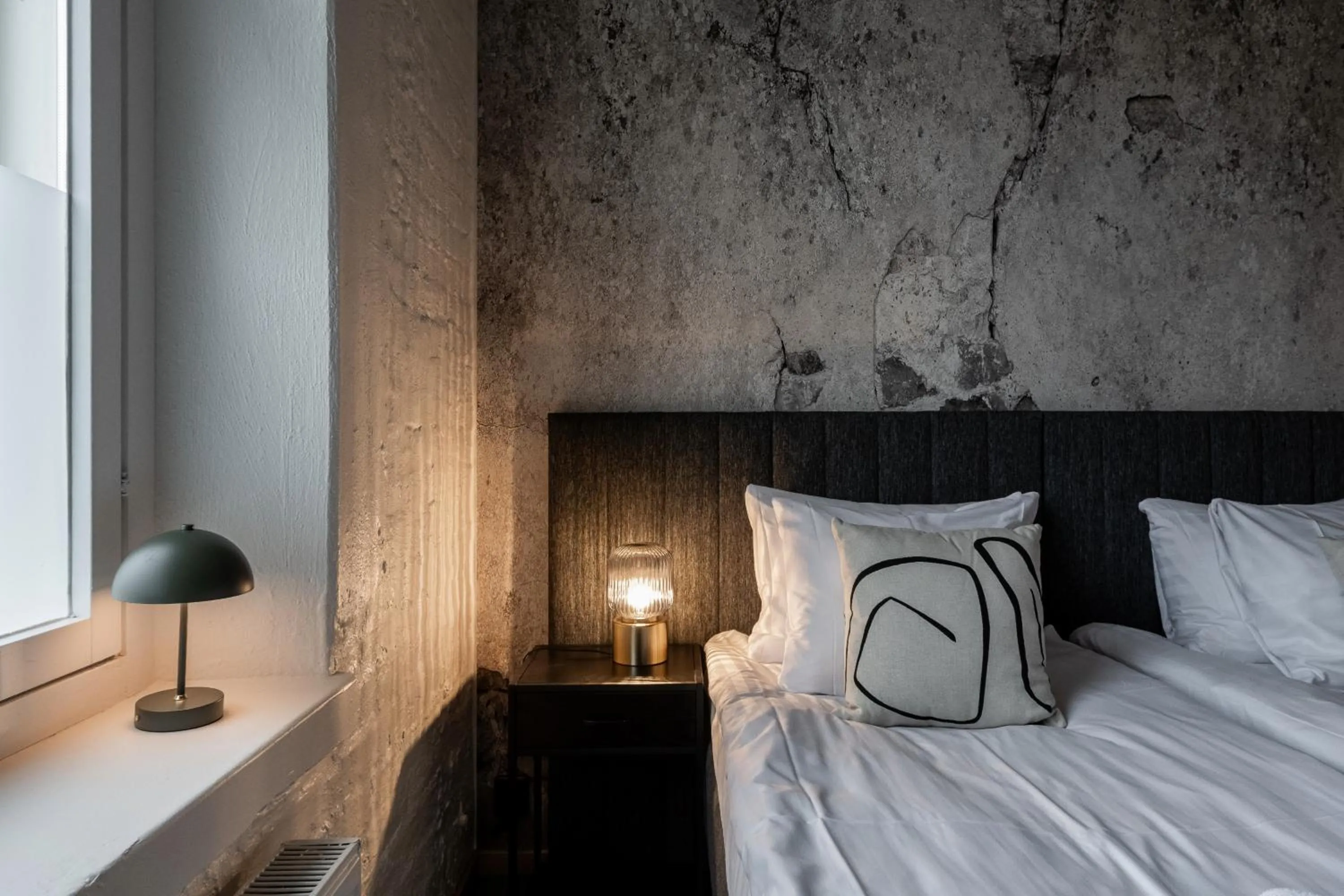 Bed in Frans & Frans - Hotel and Apartments by UHANDA