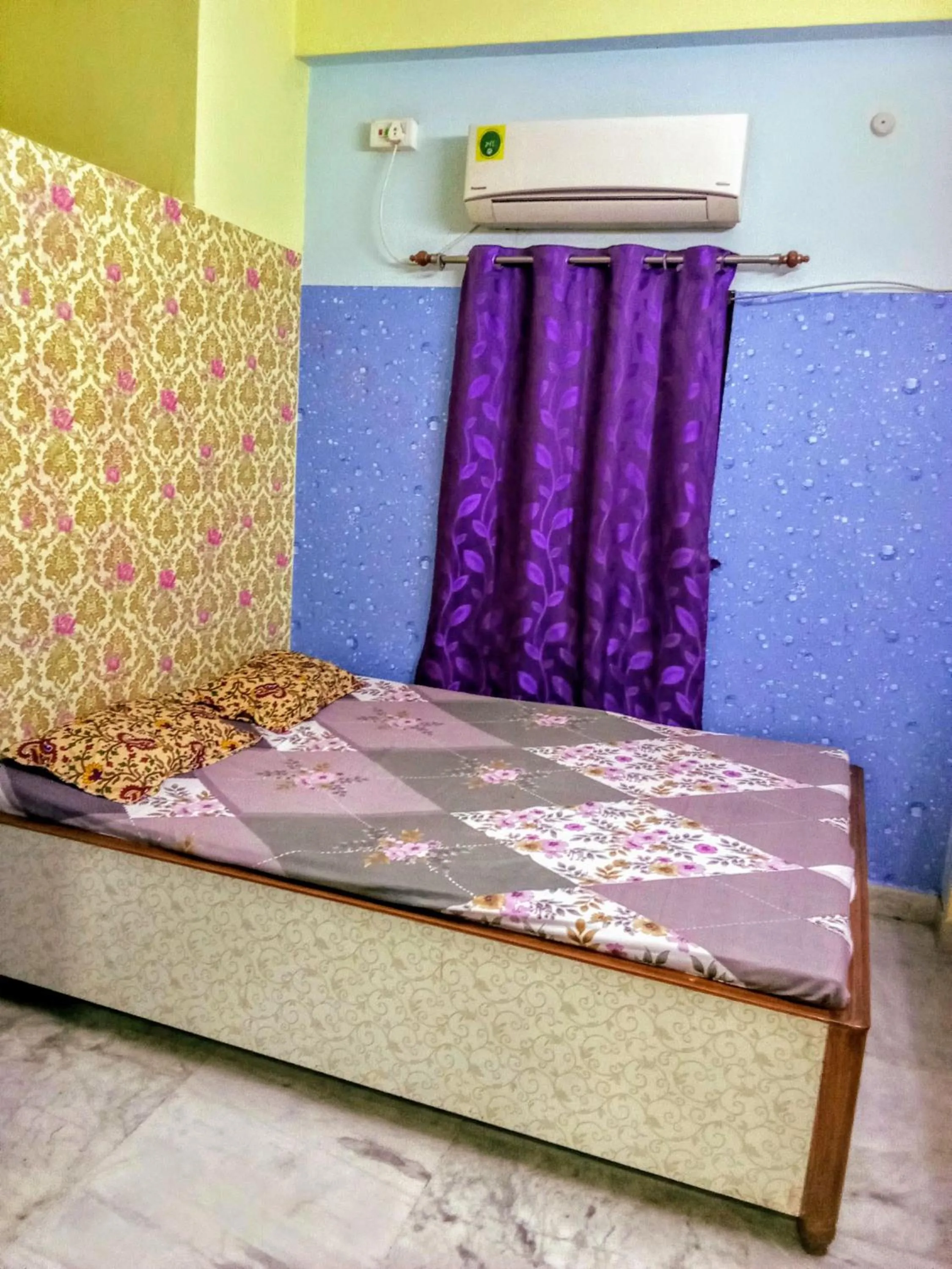 Bed in Amar priya guest house