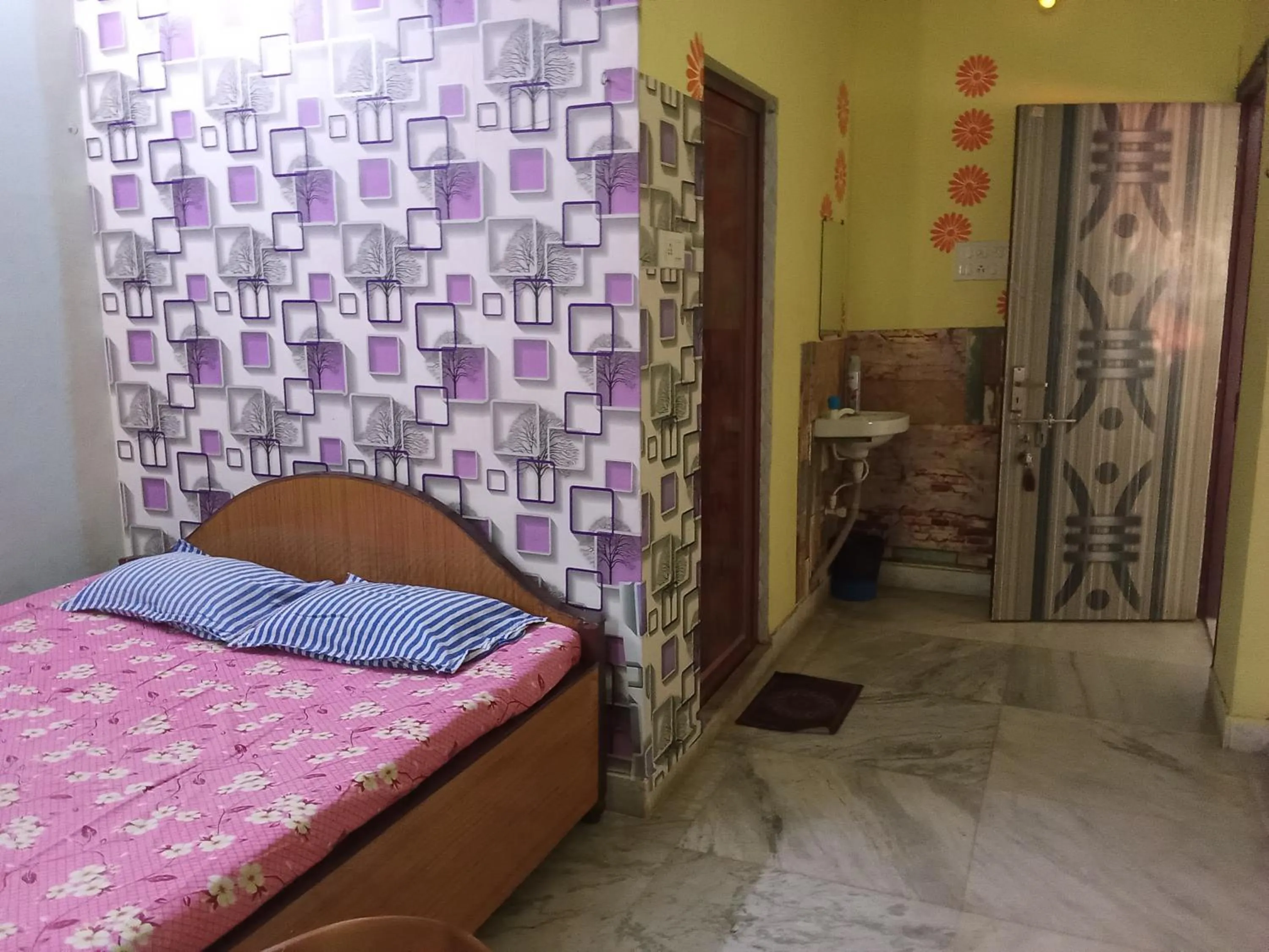 Bed in Amar priya guest house