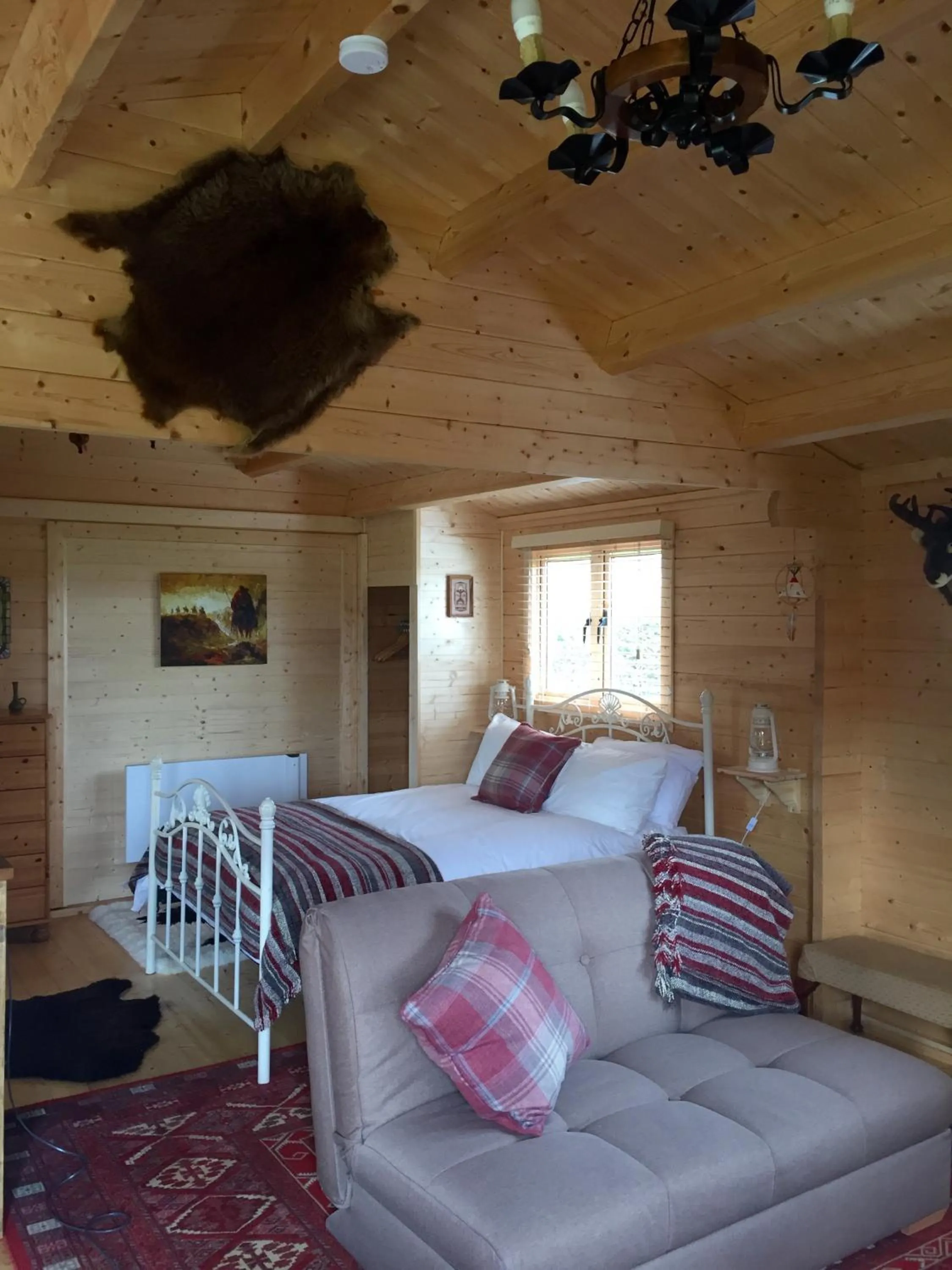 Bed in Fourwinds B&B