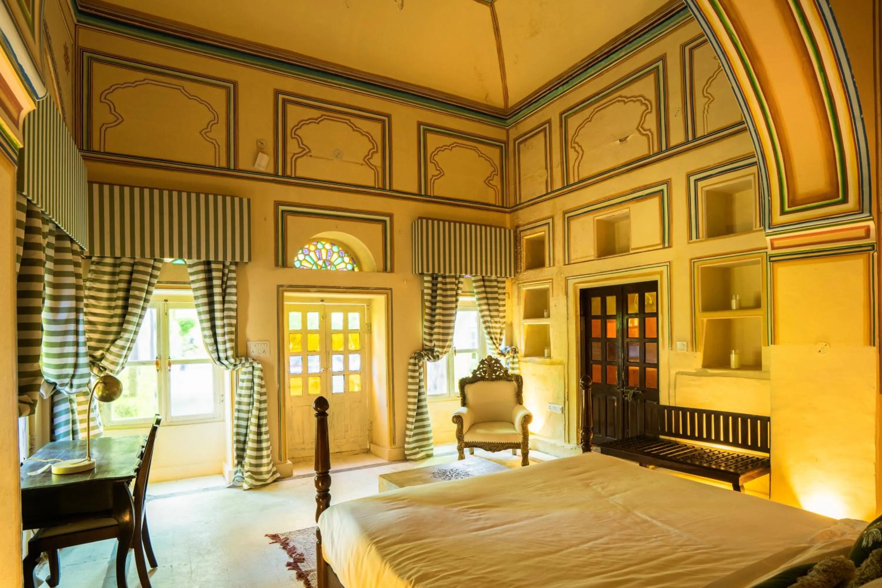 Bed in Medieval Forts, Kalwar, Jaipur